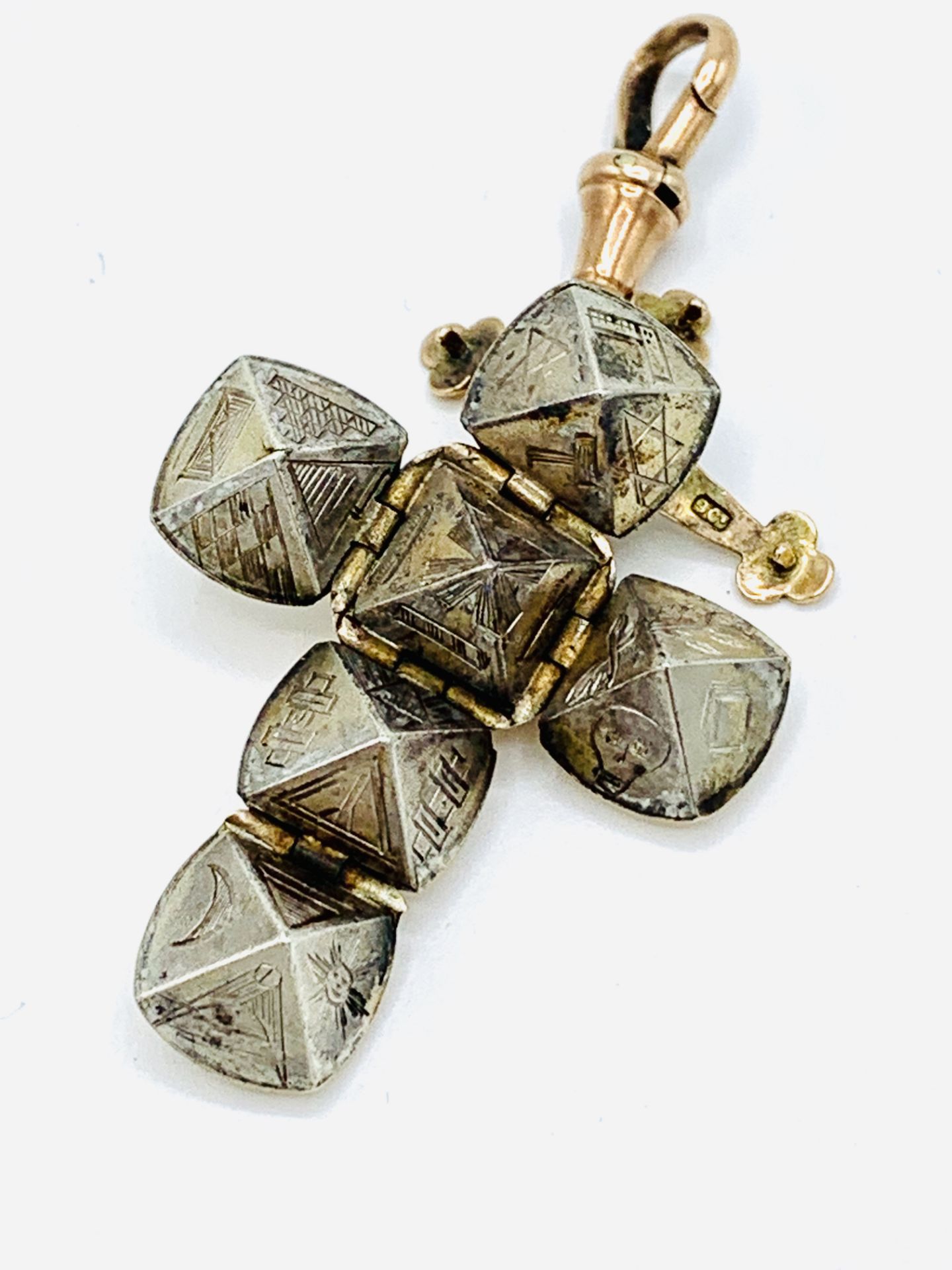 9ct gold Masonic folding orb pendant. - Image 2 of 3