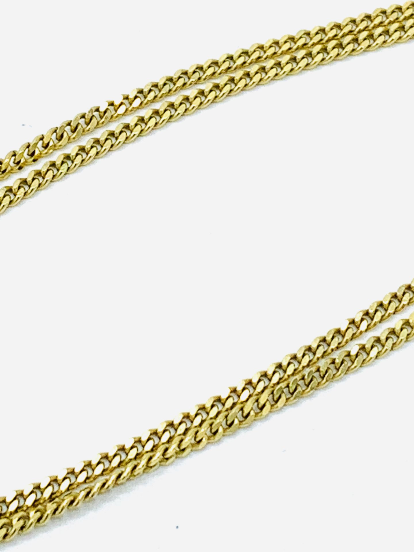 9ct gold flat chain necklace. - Image 2 of 5