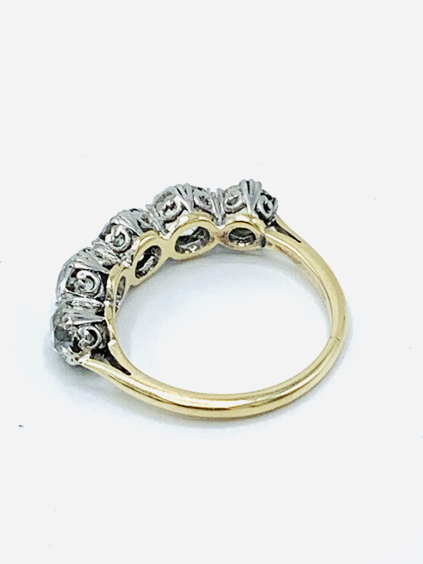 18ct gold and platinum 5 diamond half eternity ring. - Image 4 of 4