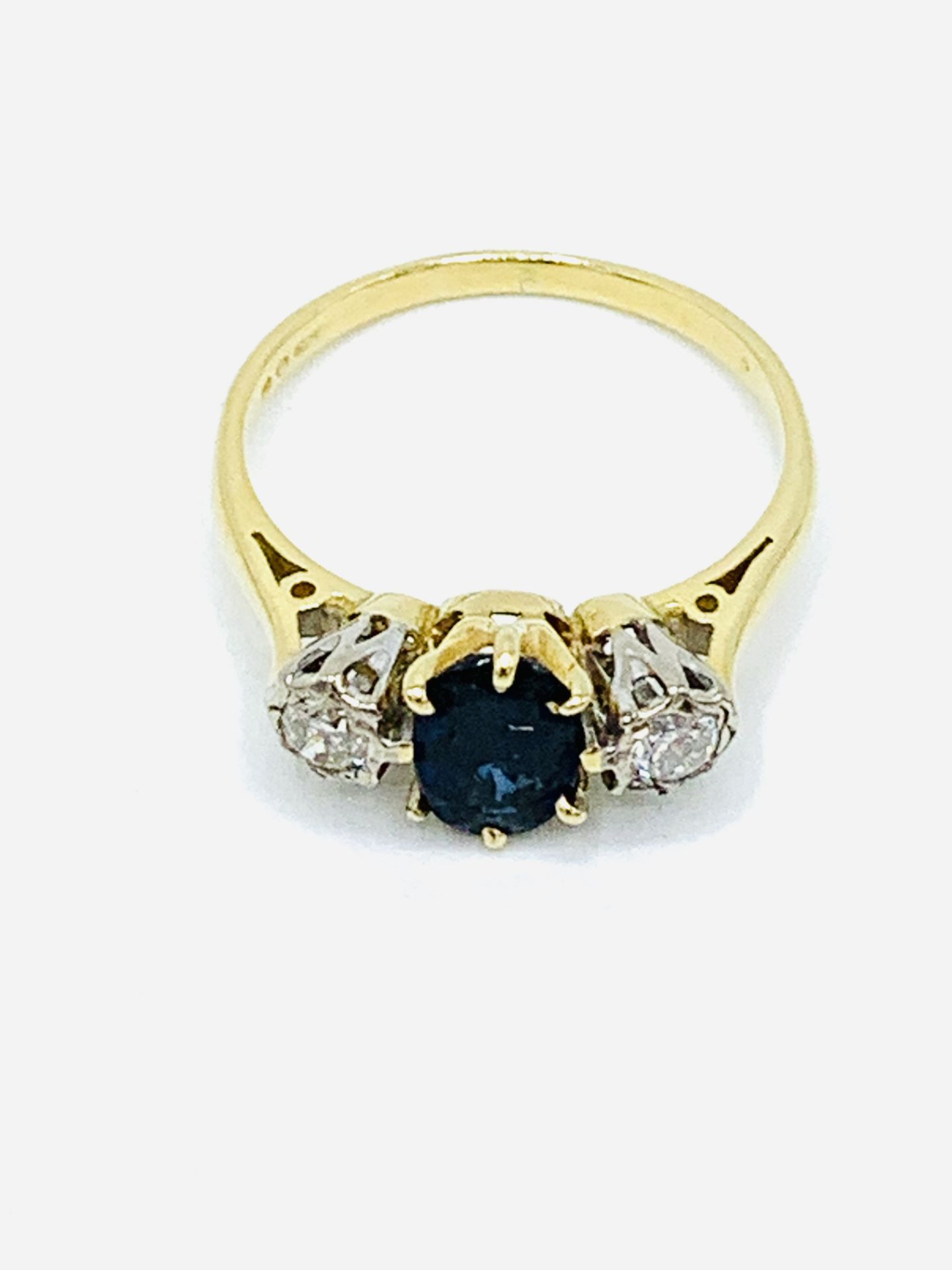 18 k gold, sapphire and diamond trilogy ring. - Image 4 of 4