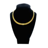 18ct gold turbogaz collar necklace.