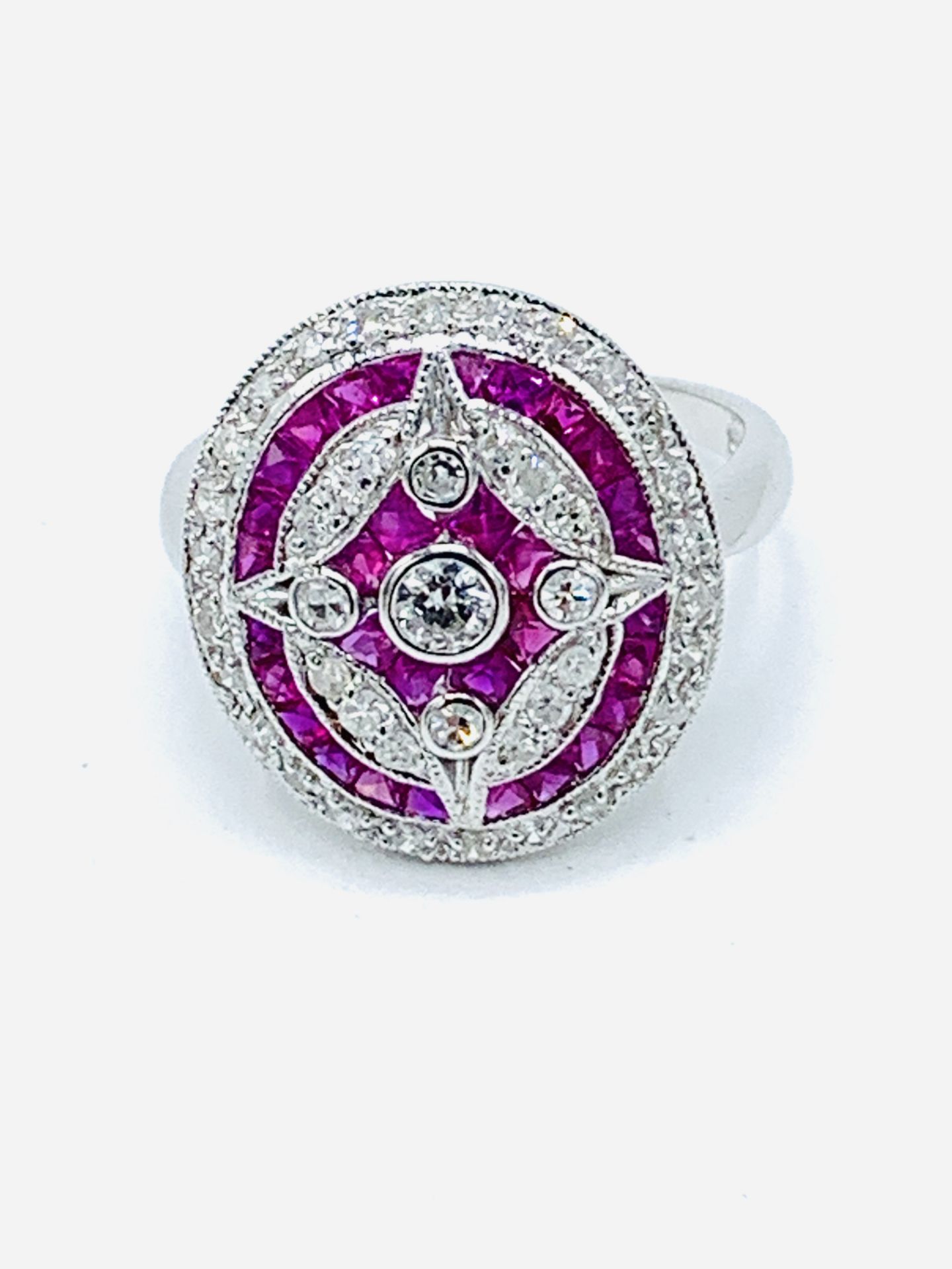 14ct white gold ruby and diamond target ring. - Image 3 of 5
