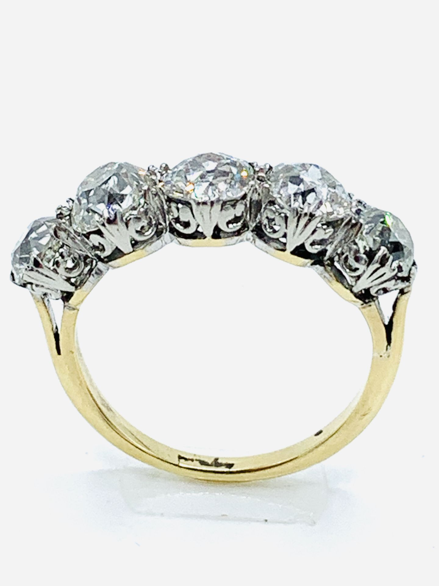 18ct gold and platinum 5 diamond half eternity ring. - Image 2 of 4