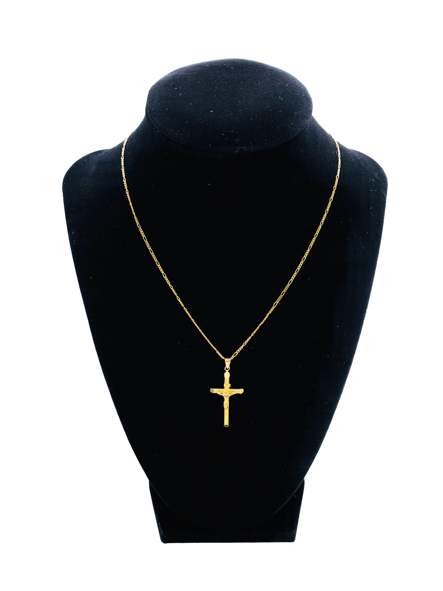 750 gold chain; 9ct gold chain with 9ct gold cross, 9ct gold crucifix. - Image 2 of 2