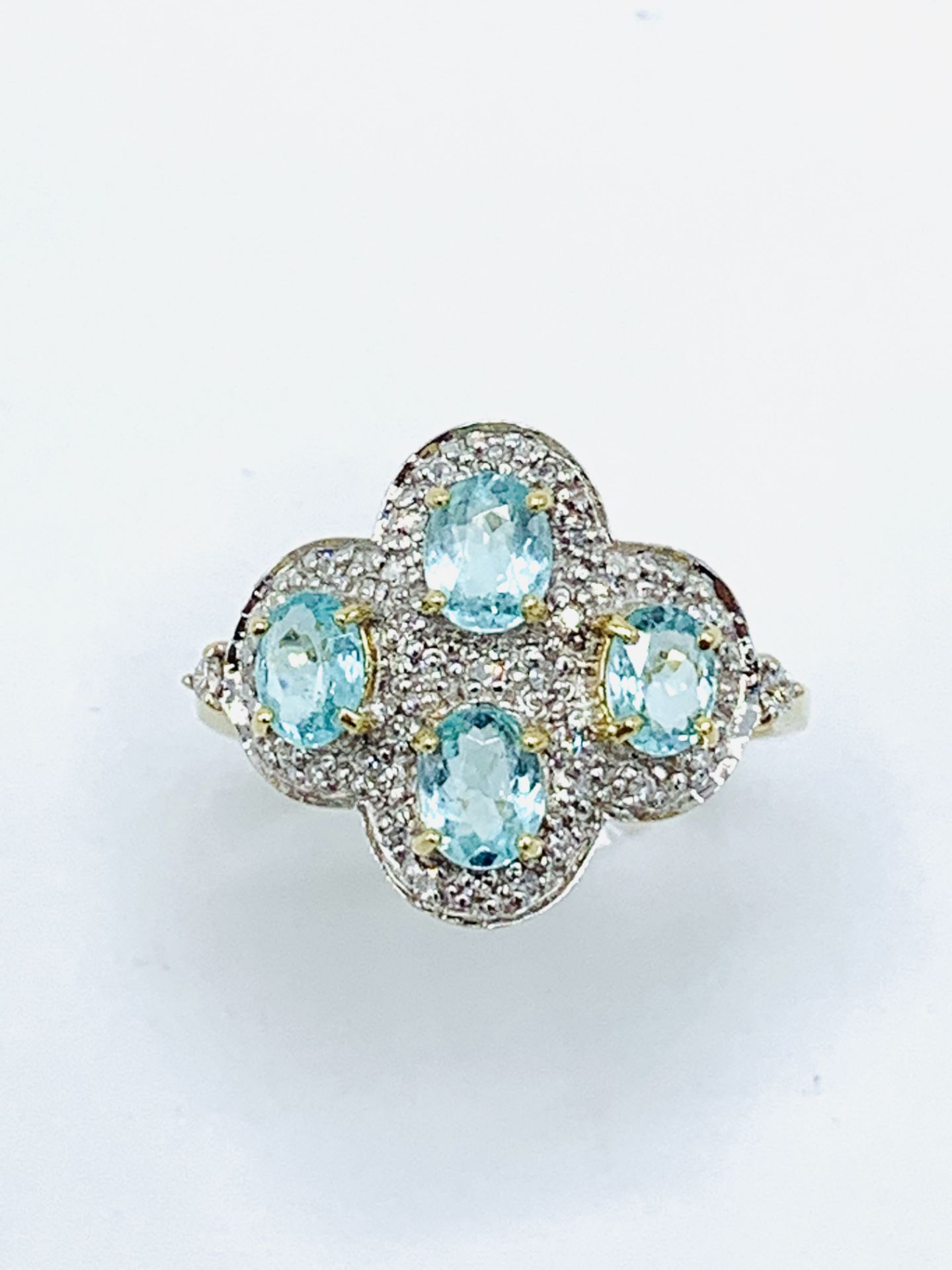 18ct gold aquamarine and diamond dress ring. - Image 3 of 5