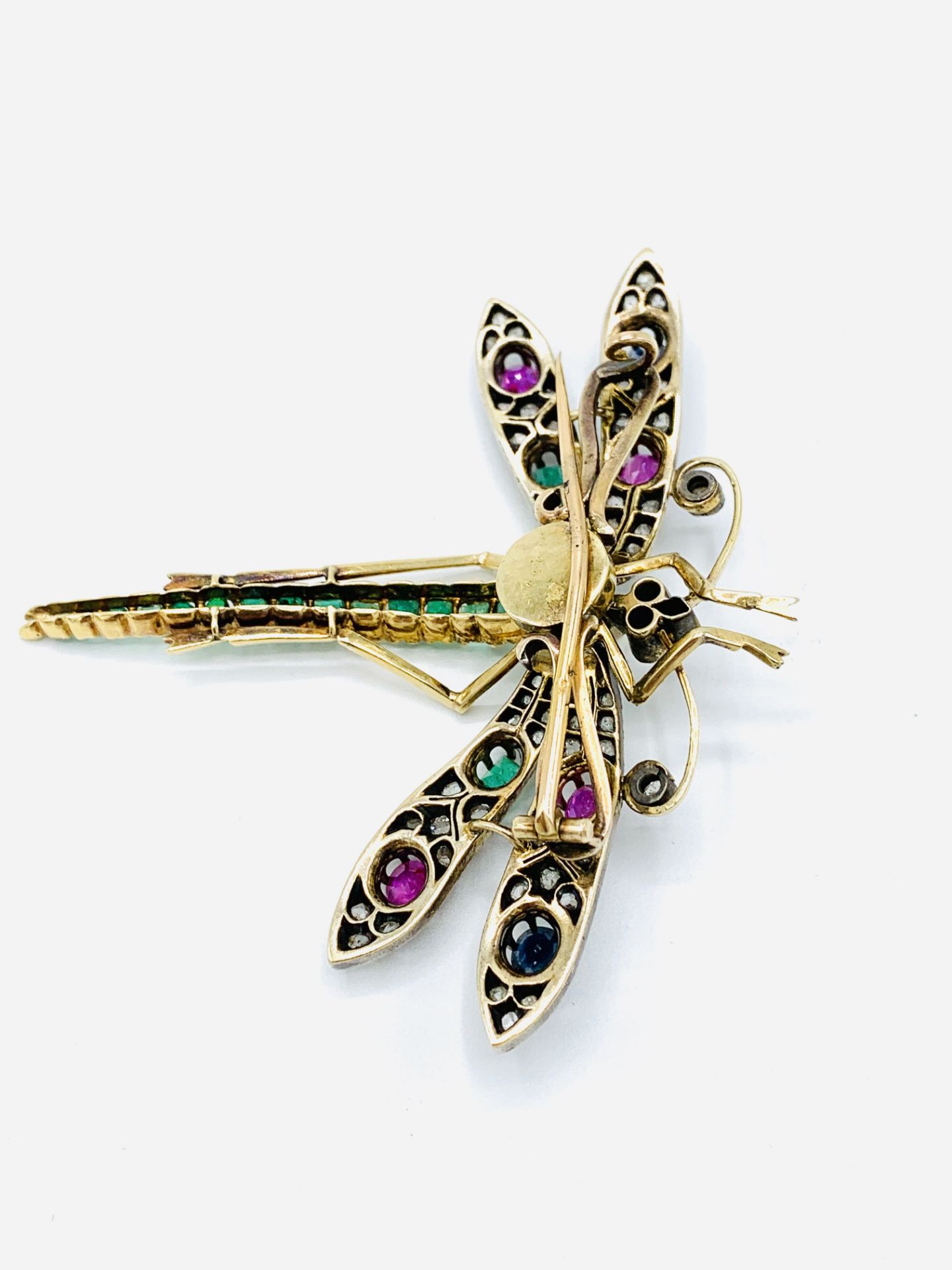 18ct gold jewel encrusted dragonfly brooch. - Image 5 of 5