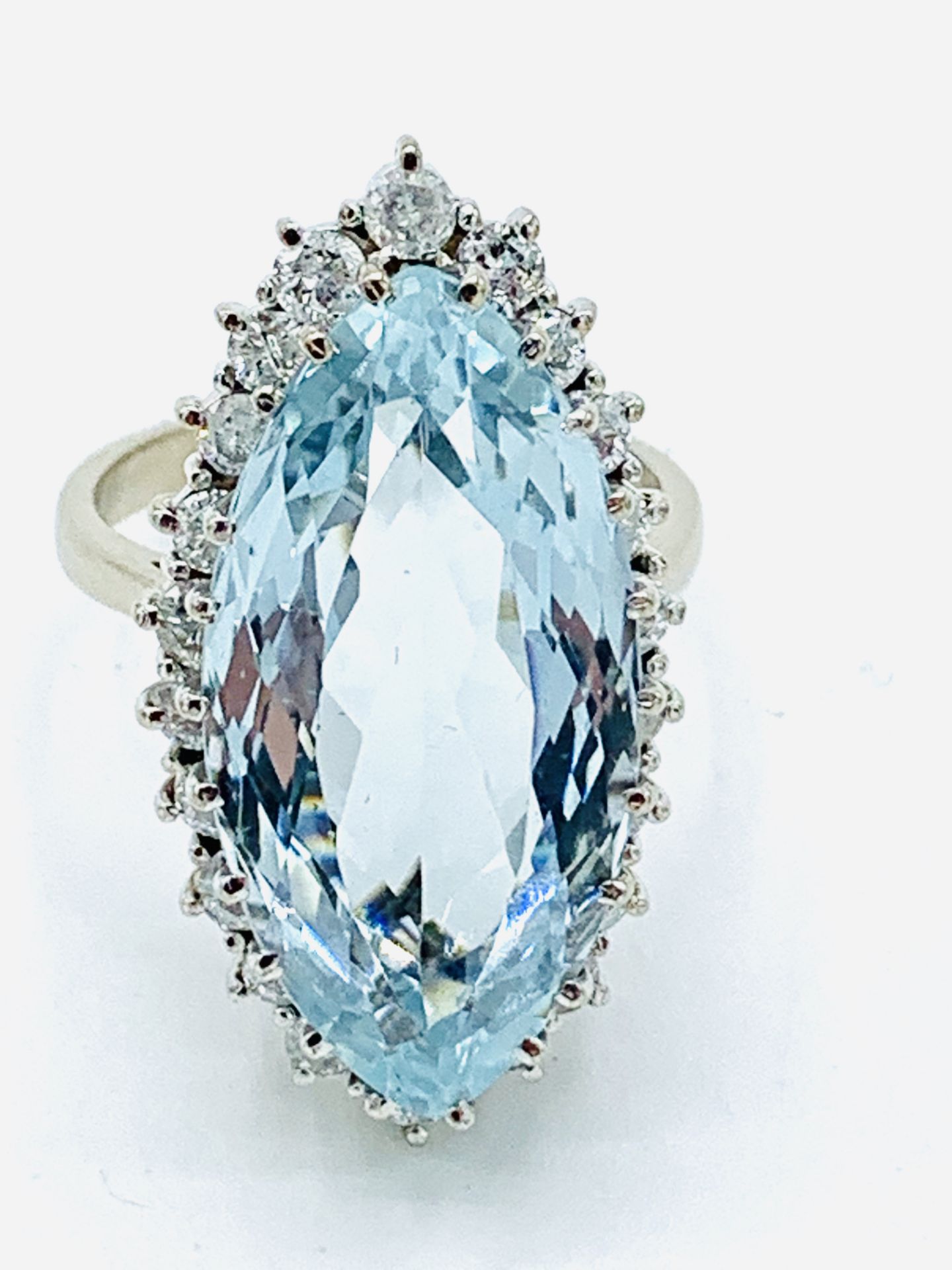 18ct white gold aquamarine and diamond marquise cluster ring. - Image 2 of 4