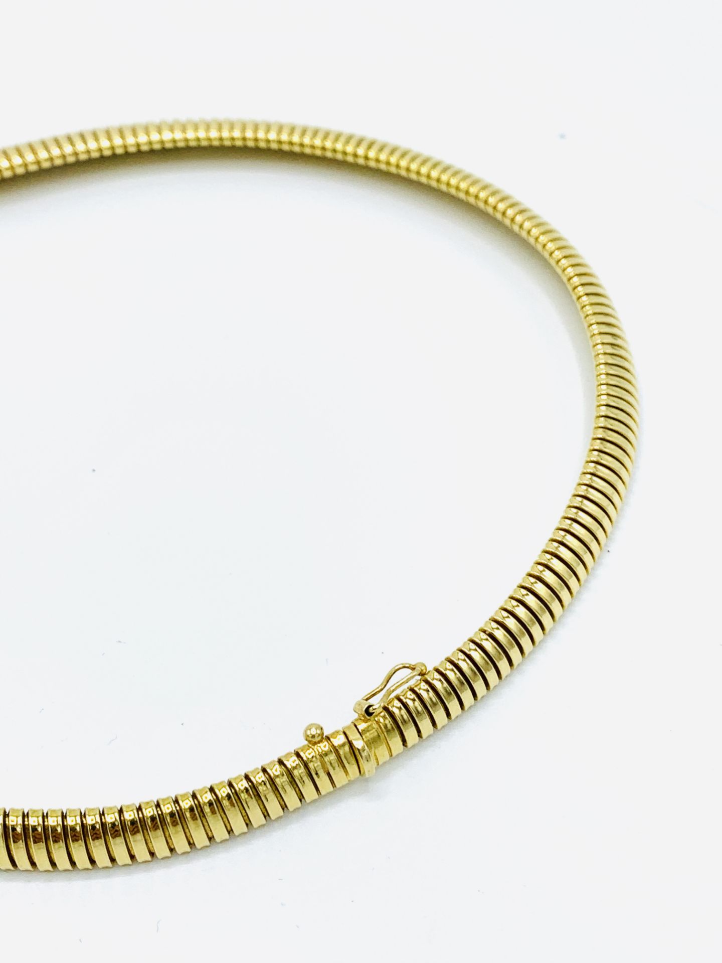 18ct gold turbogaz collar necklace. - Image 6 of 6
