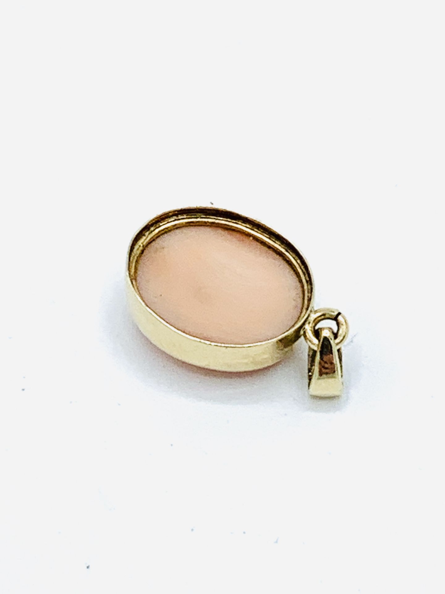 Angel skin coral pendant in 9ct gold bezel. - Image 3 of 3