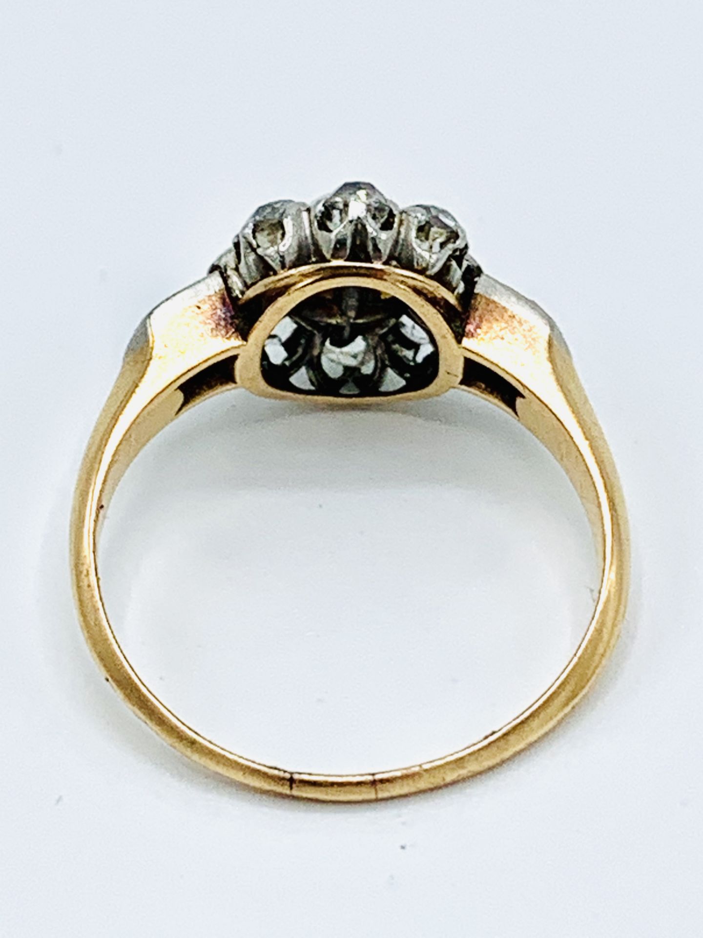 18ct rose gold pearl and diamond cluster ring. - Image 4 of 4