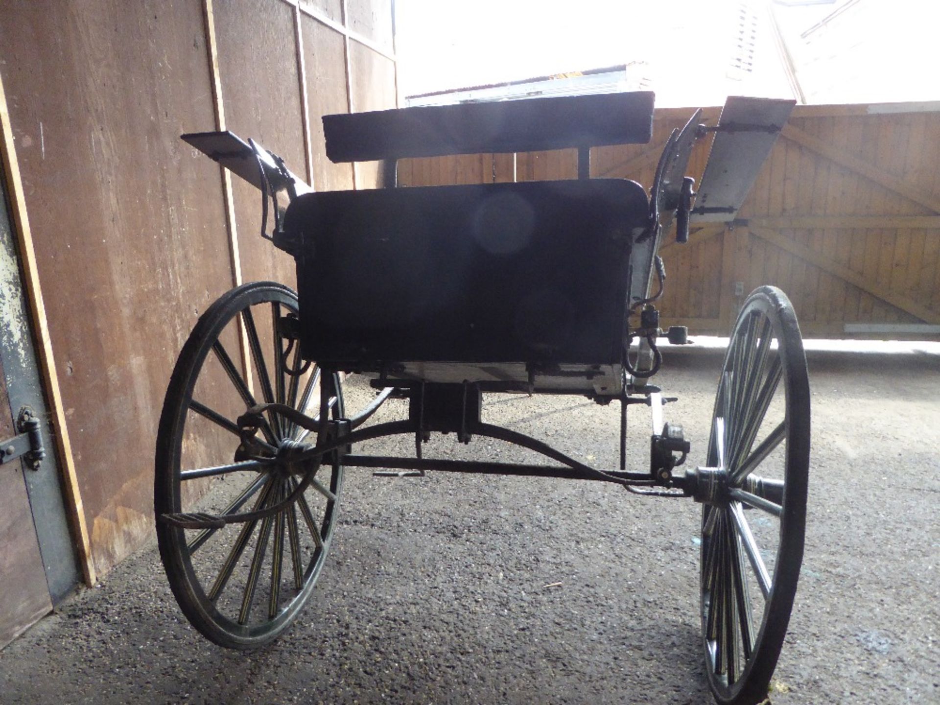 RALLI CAR built by John Beadle of Dartford to suit 13 to 14hh.  Painted dark green with cream lining - Image 2 of 14