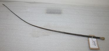 Side saddle whip wiht small white metal butt.