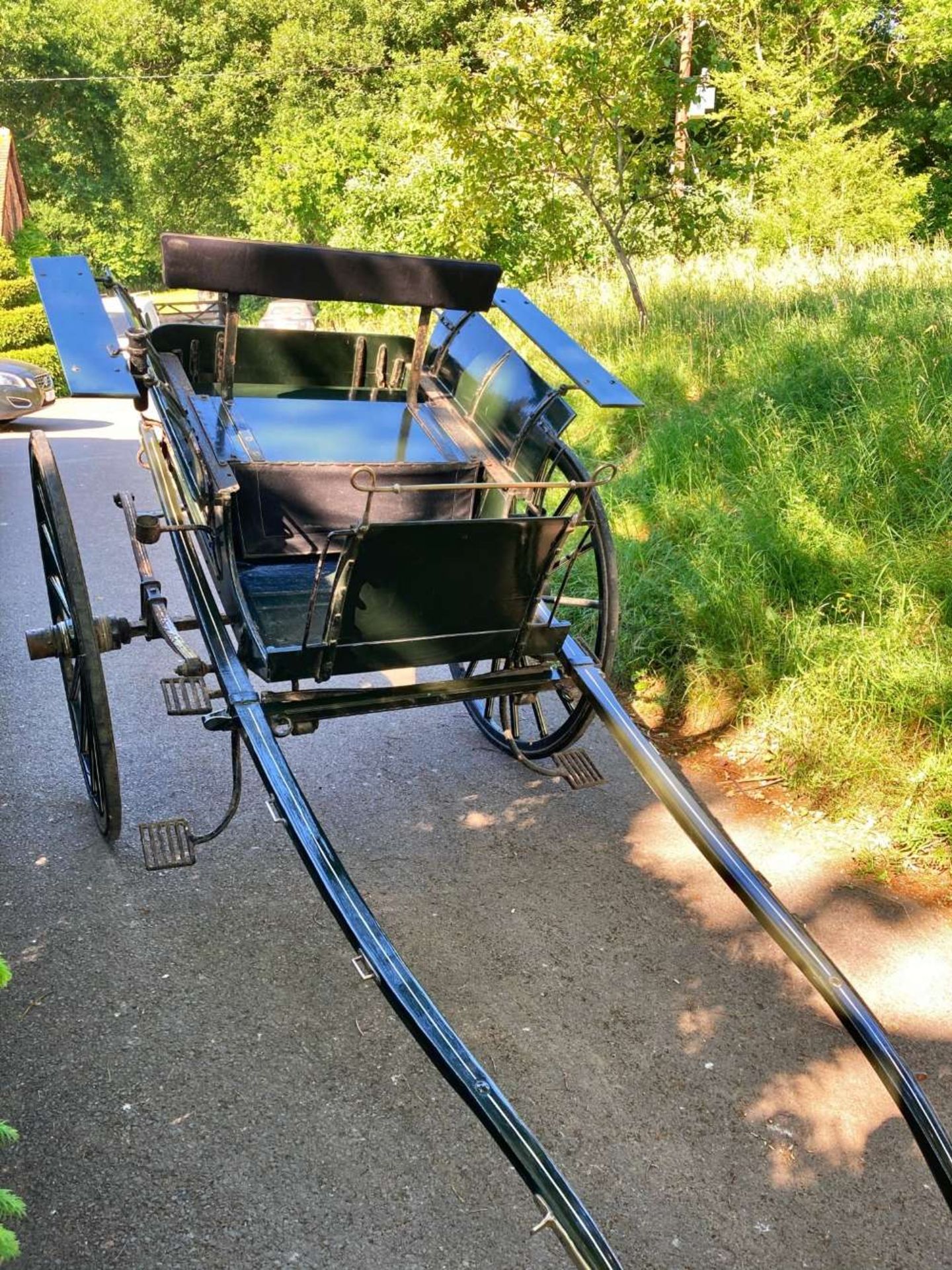 RALLI CAR built by John Beadle of Dartford to suit 13 to 14hh.  Painted dark green with cream lining - Image 3 of 14