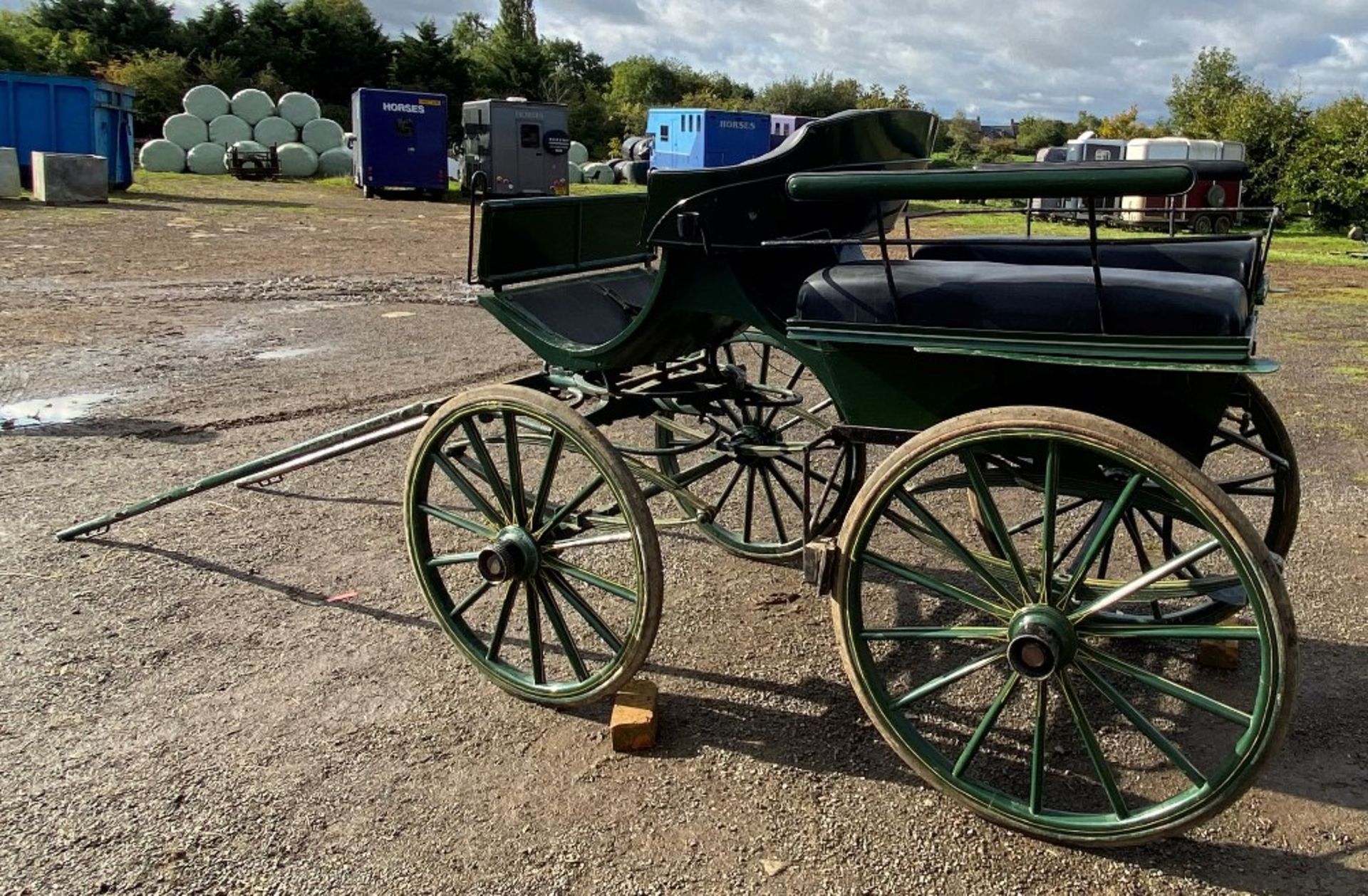 FRENCH WAGONETTE circa 1900 to suit 14.2 to 16hh single.  Lot 13 is located at the Reading Auction C