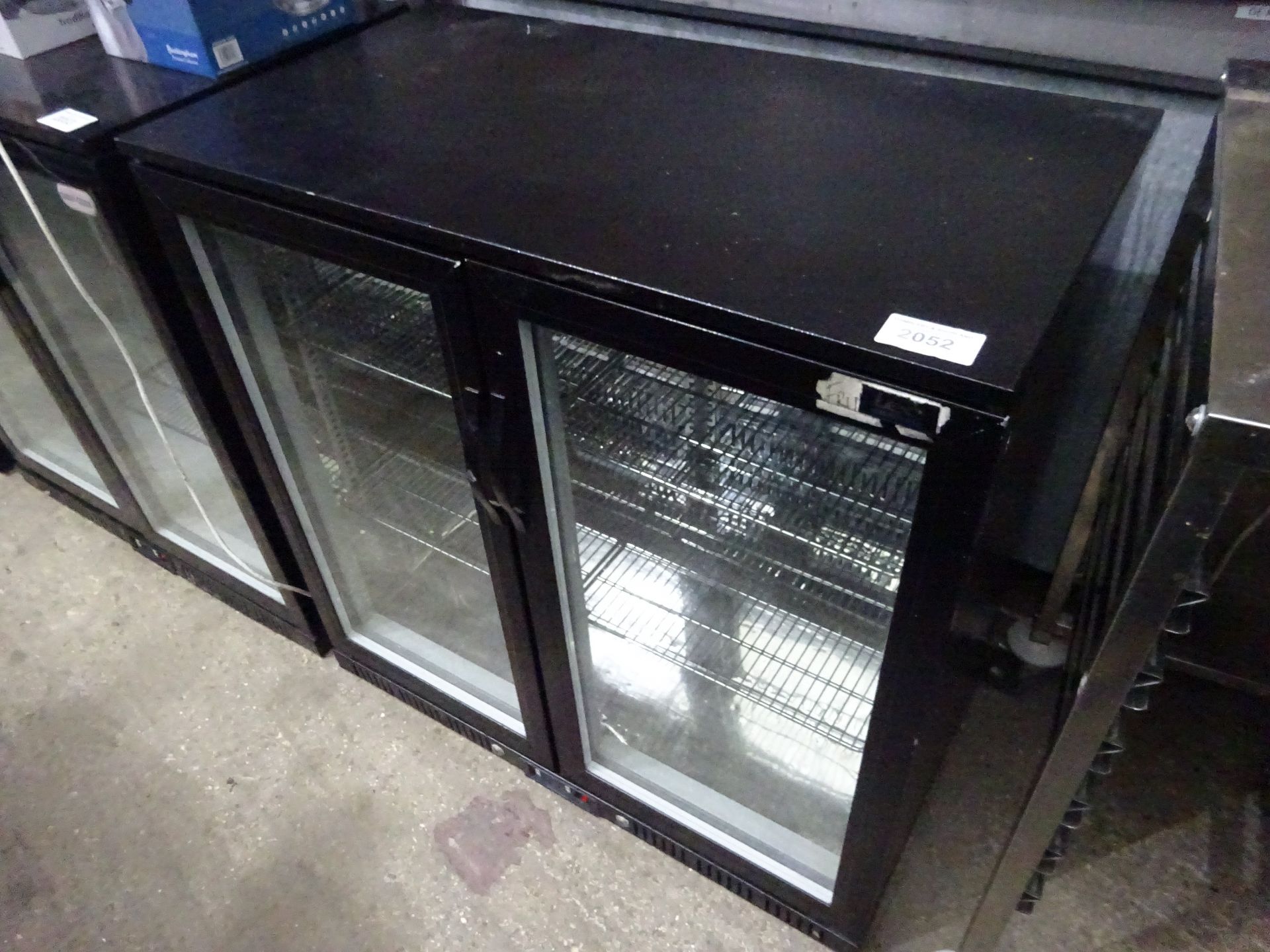 LEC BC9097K under counter bottle fridge.