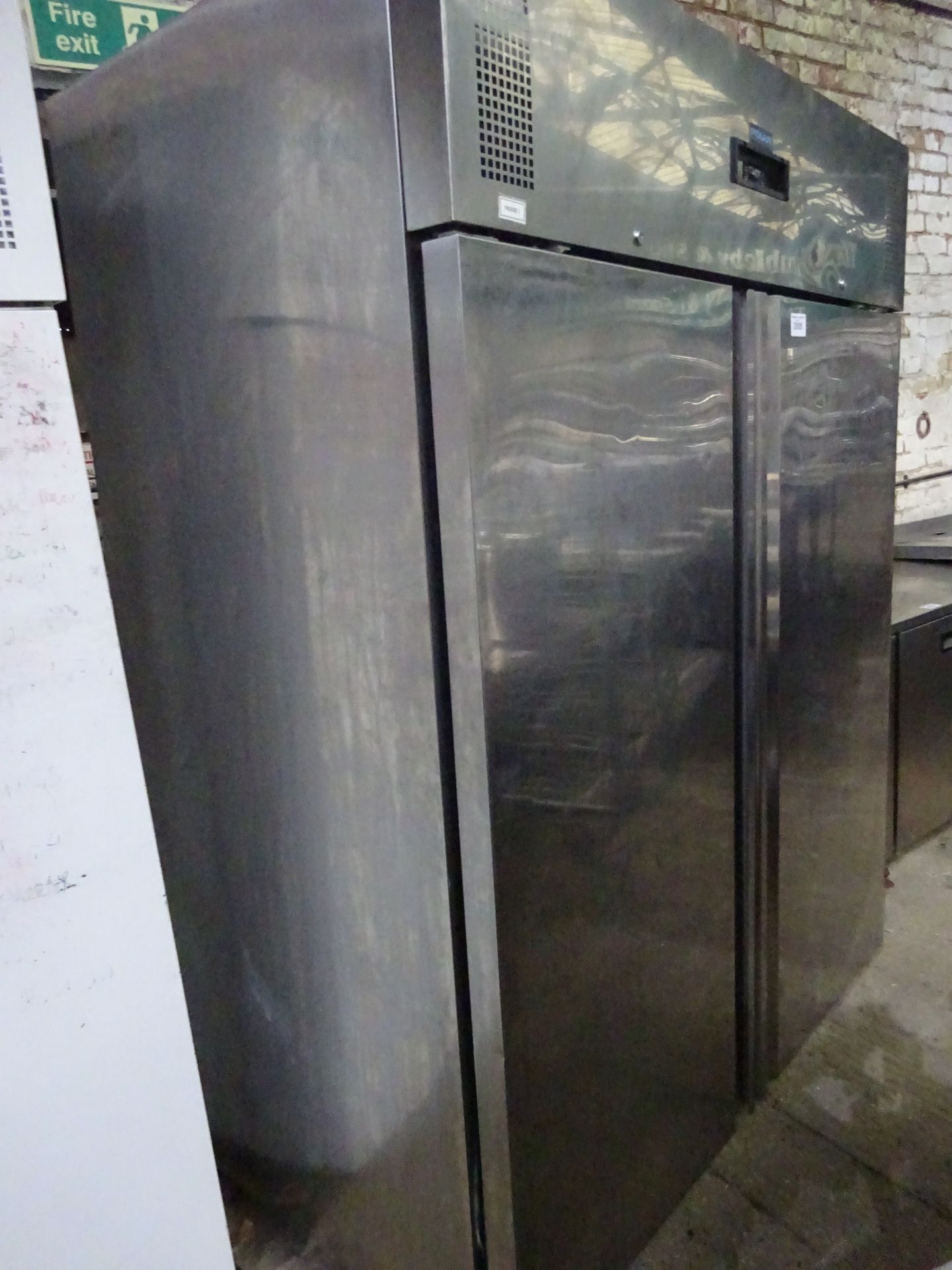 Polar U634-B twin door fridge, 146cms. - Bild 5 aus 5
