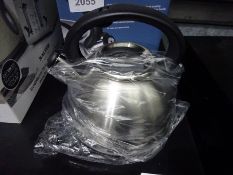 New Buckingham 3L whistling kettle.