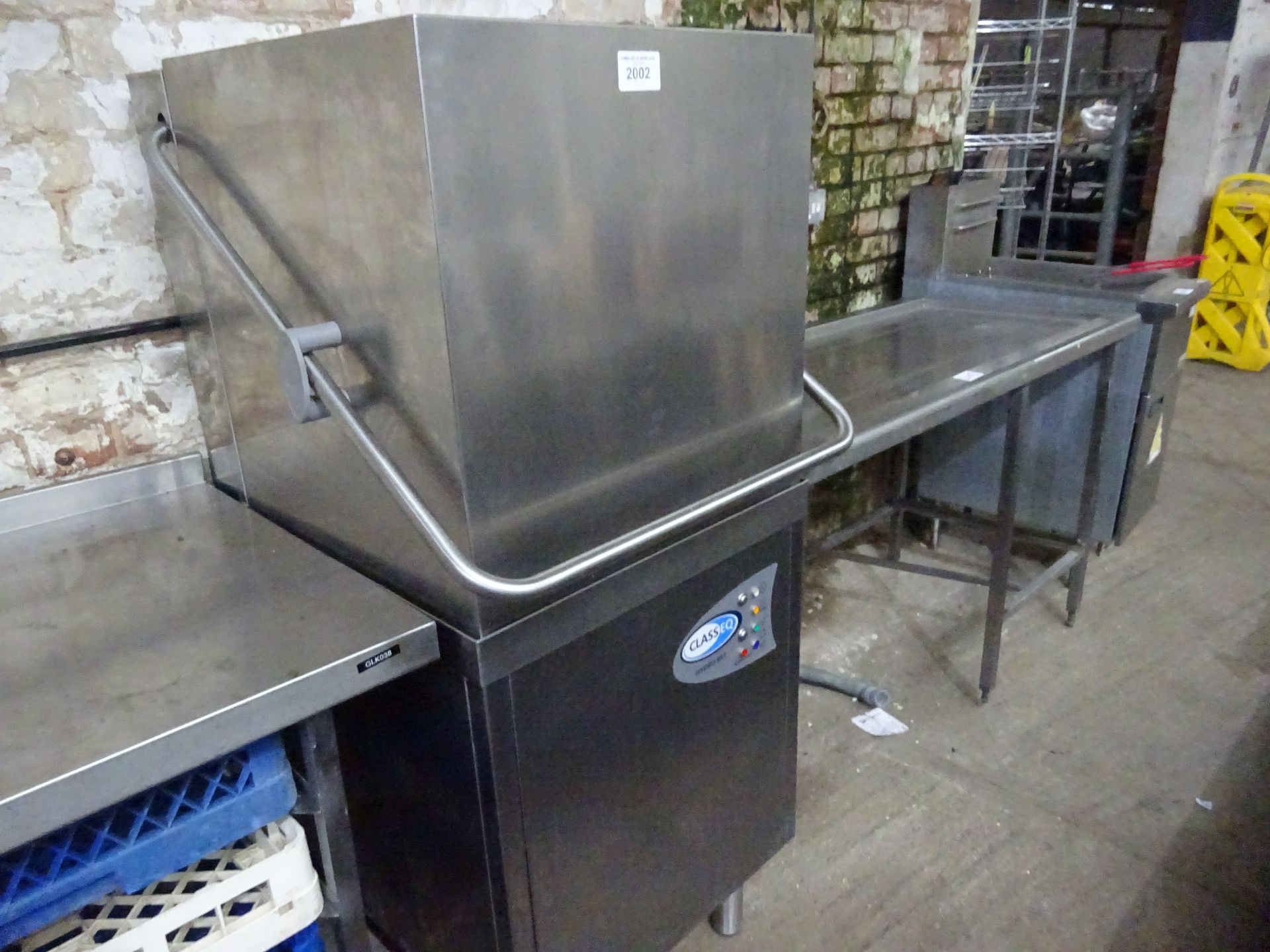 Class EQ Hydro 857 dishwasher, with table, 213cms wide.