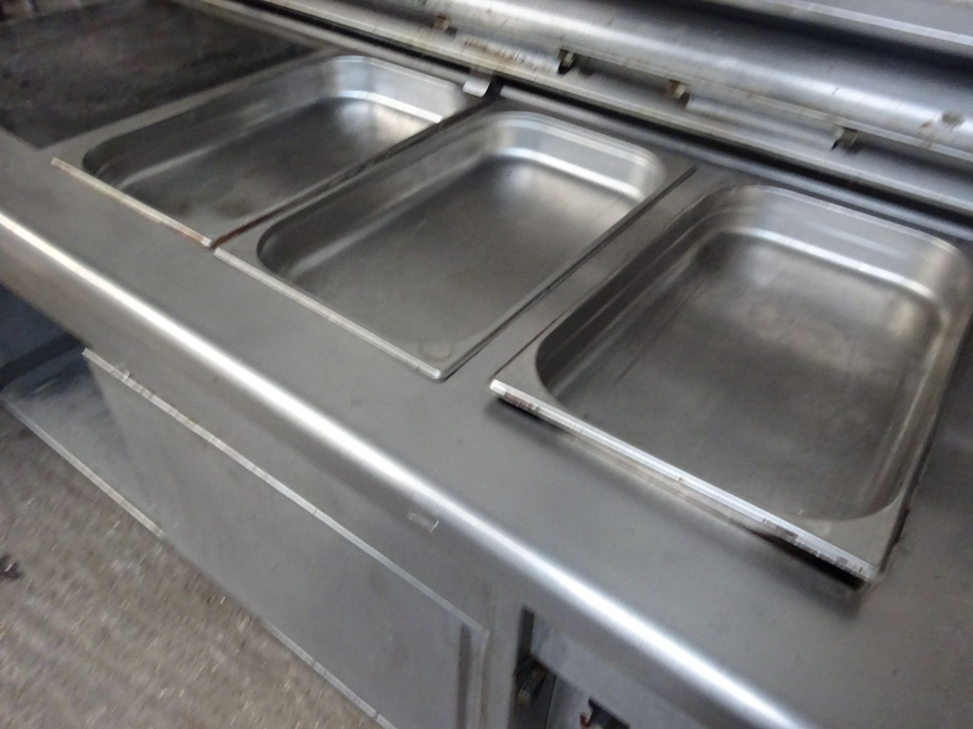 Bain marie hot cupboard with sliding doors. - Image 3 of 4