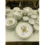 Quantity of Meakin "Hereford" tableware.