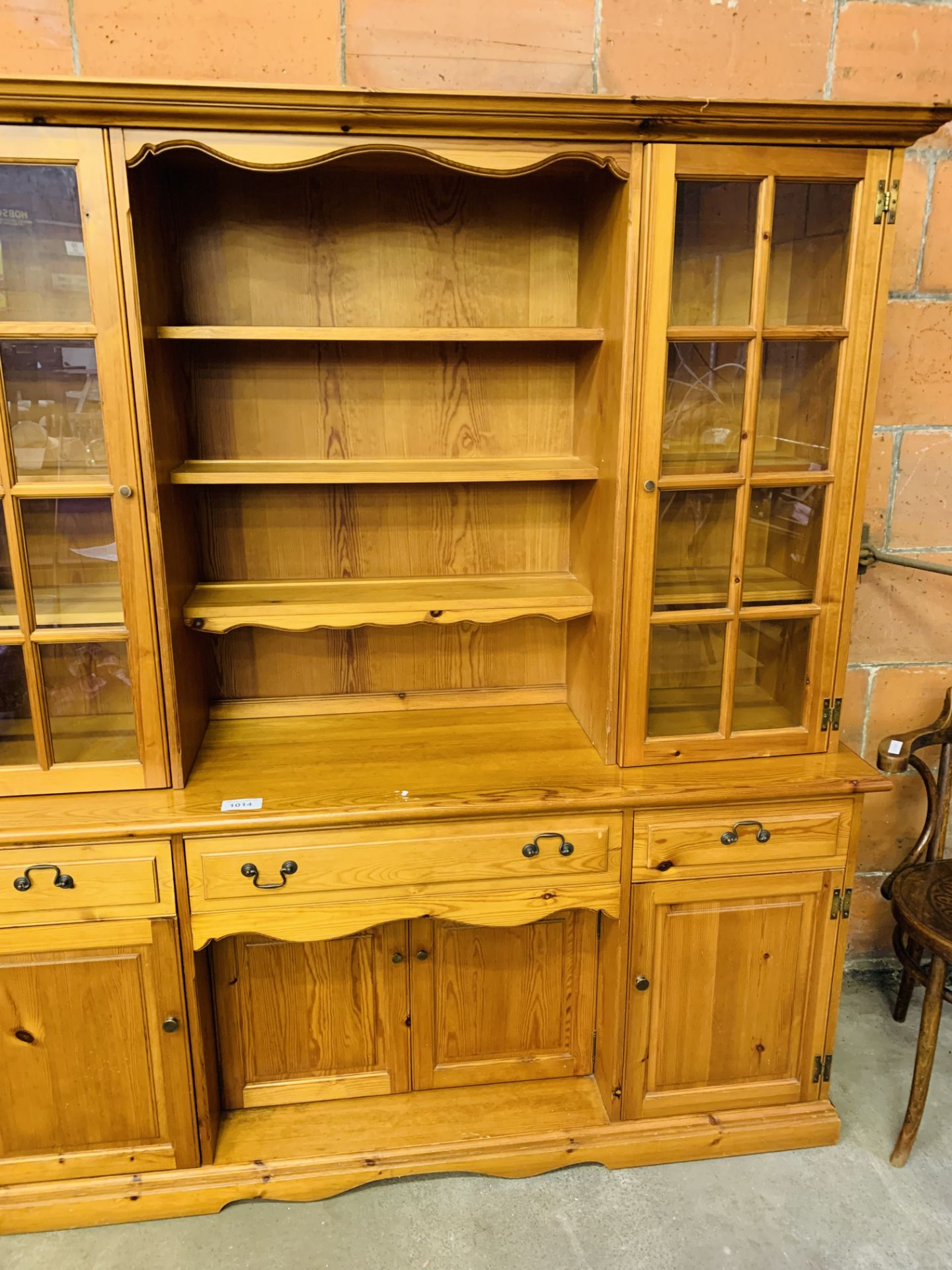 Large pine dresser. - Image 4 of 4