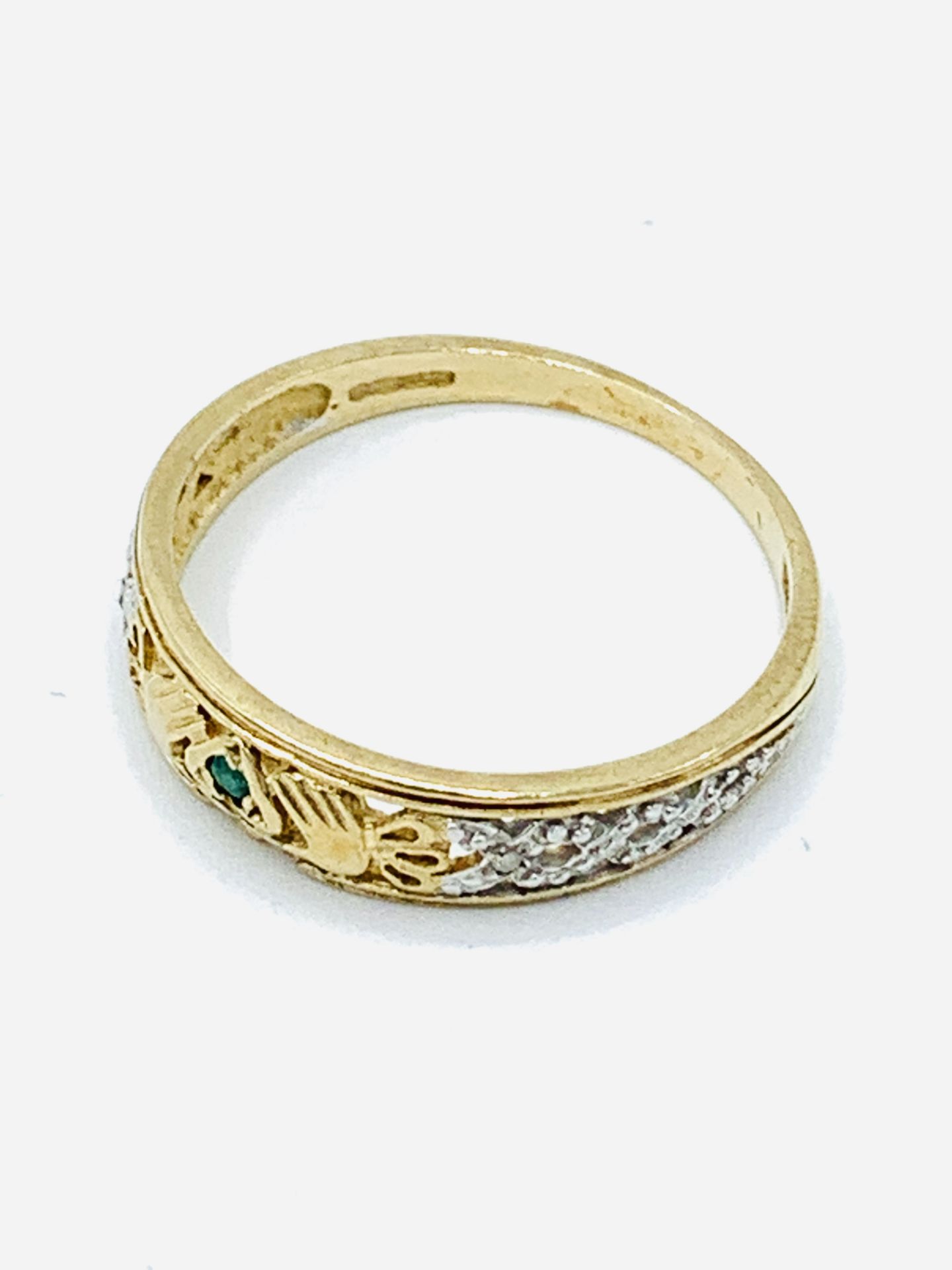 9ct gold emerald and diamond band. - Image 3 of 4