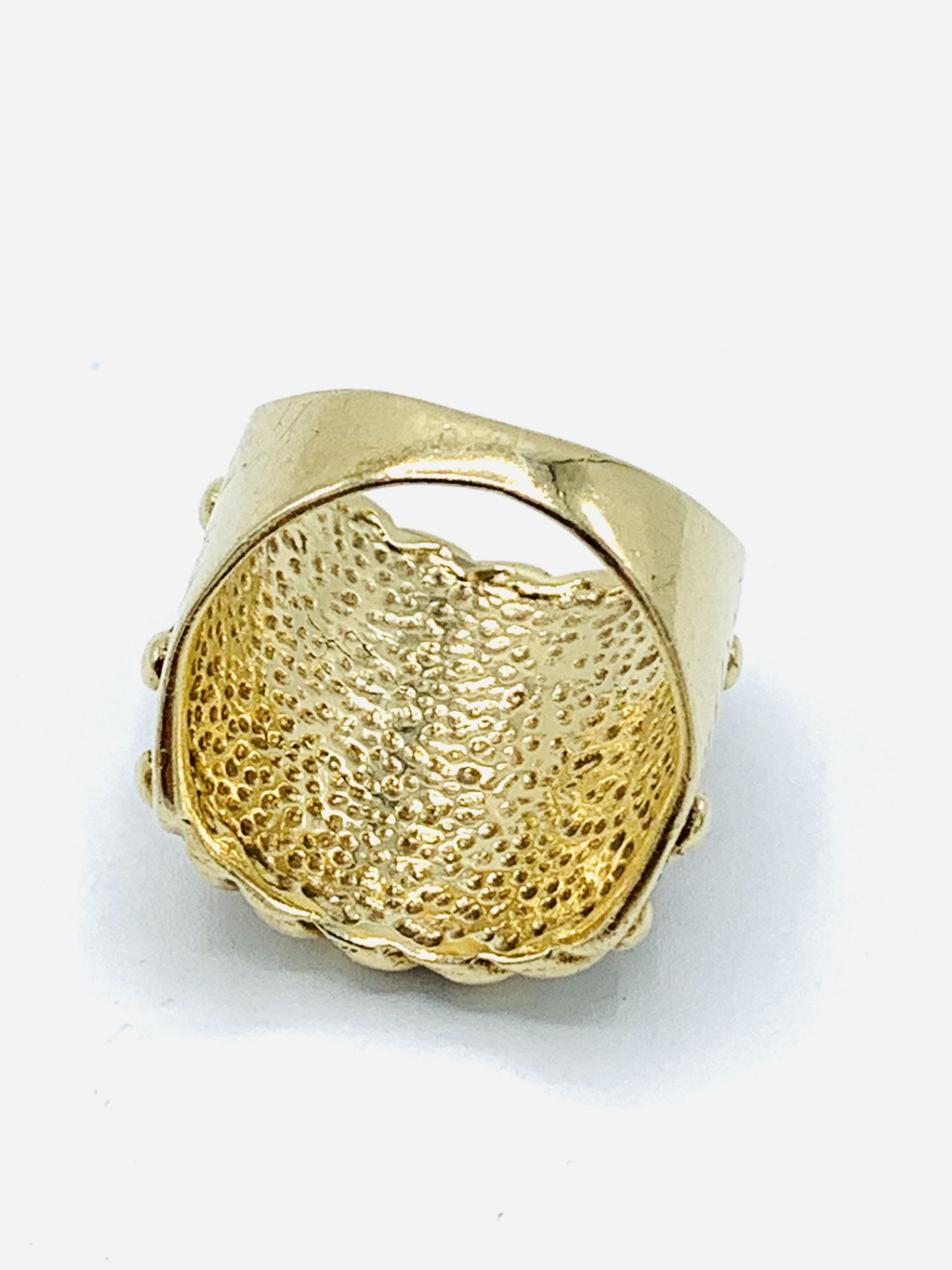 9ct gold 'gypsy' ring. - Image 3 of 3