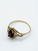 9ct gold filigree set garnet.