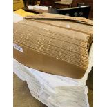 Pack of 100 PP5 kite packaging cardboard sleeves for books/magazines.