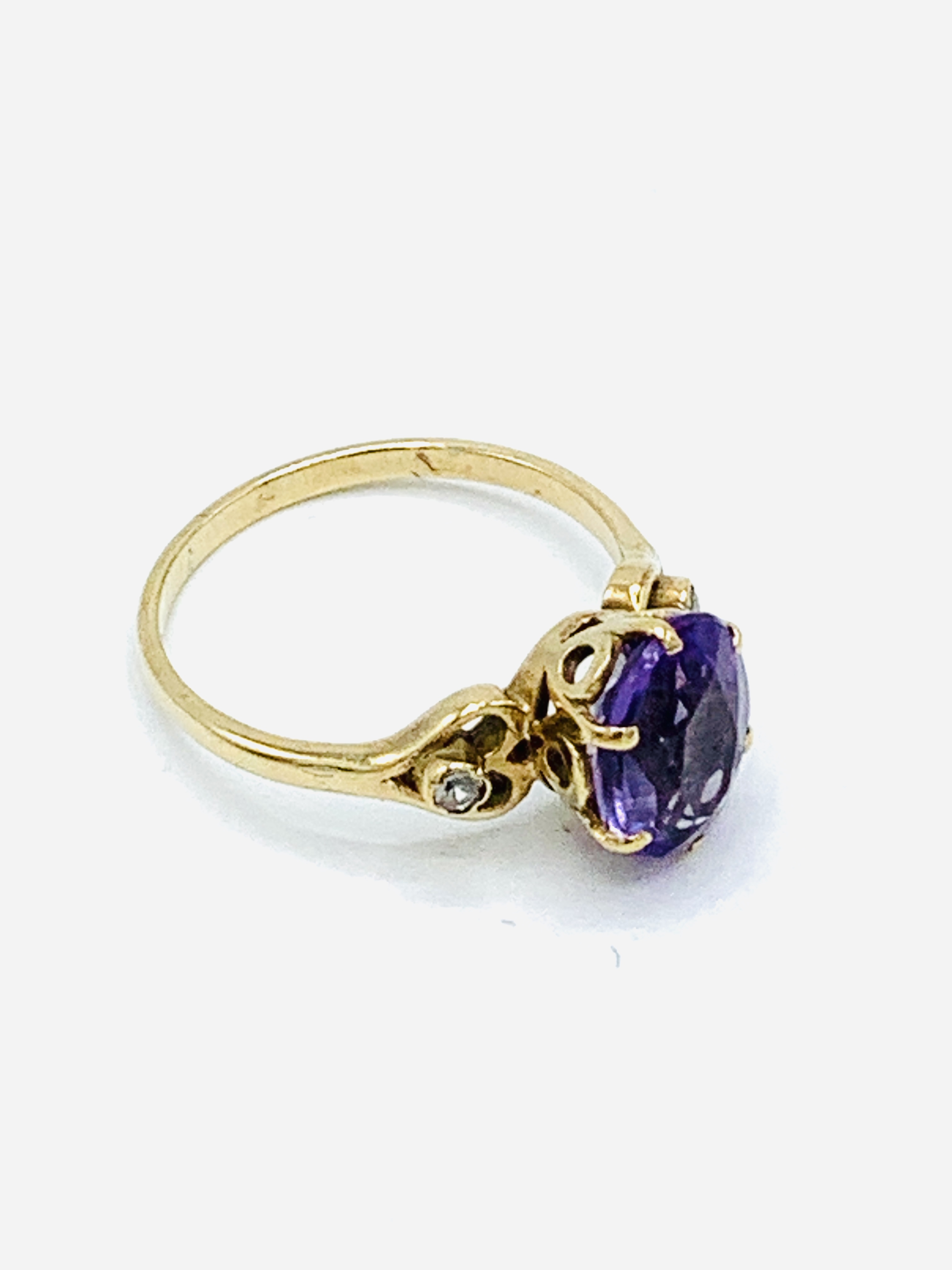 9ct gold amethyst and diamond ring. - Image 2 of 3