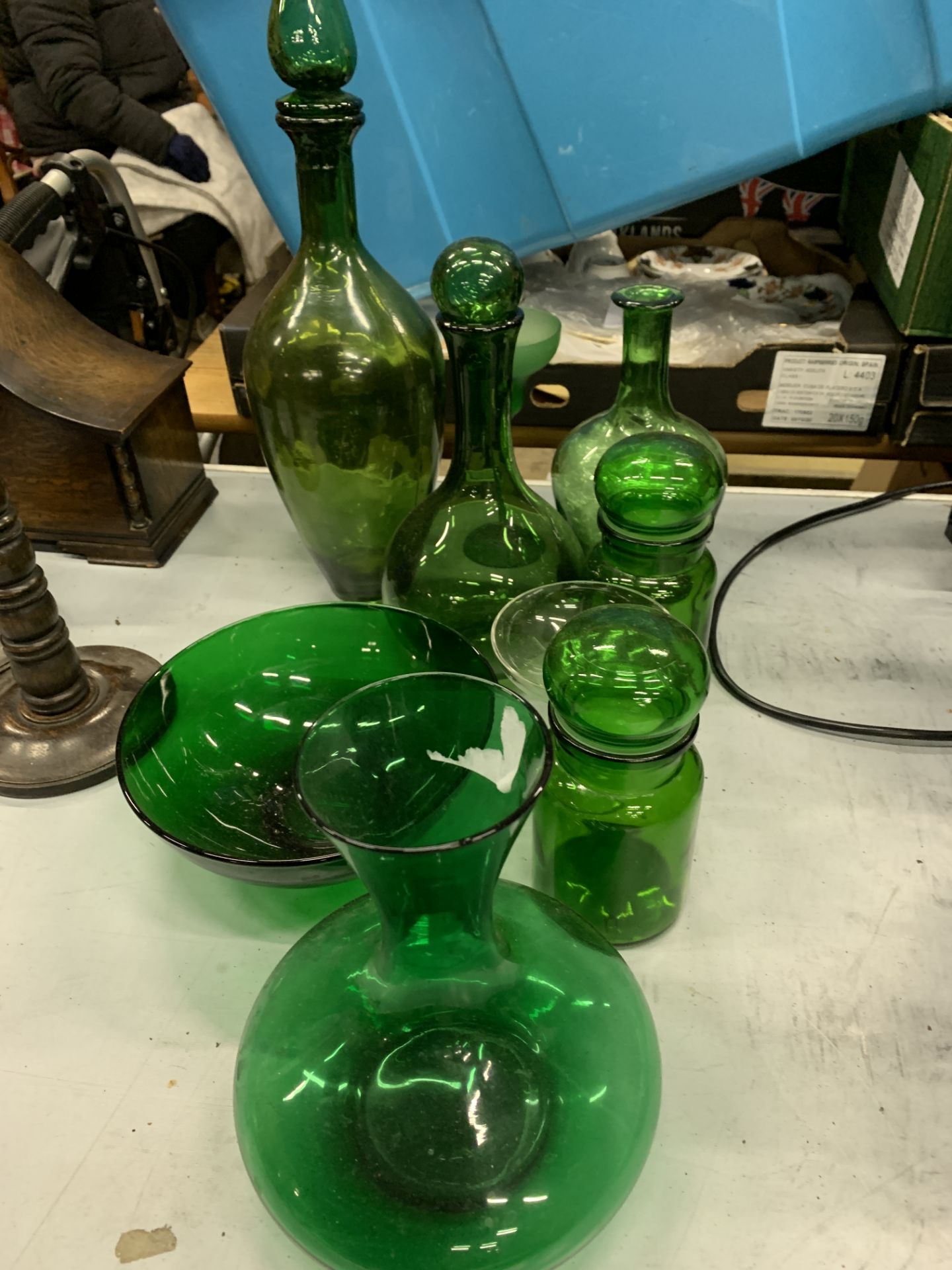 Quantity decorative green glass ware including two decanters. - Image 2 of 3