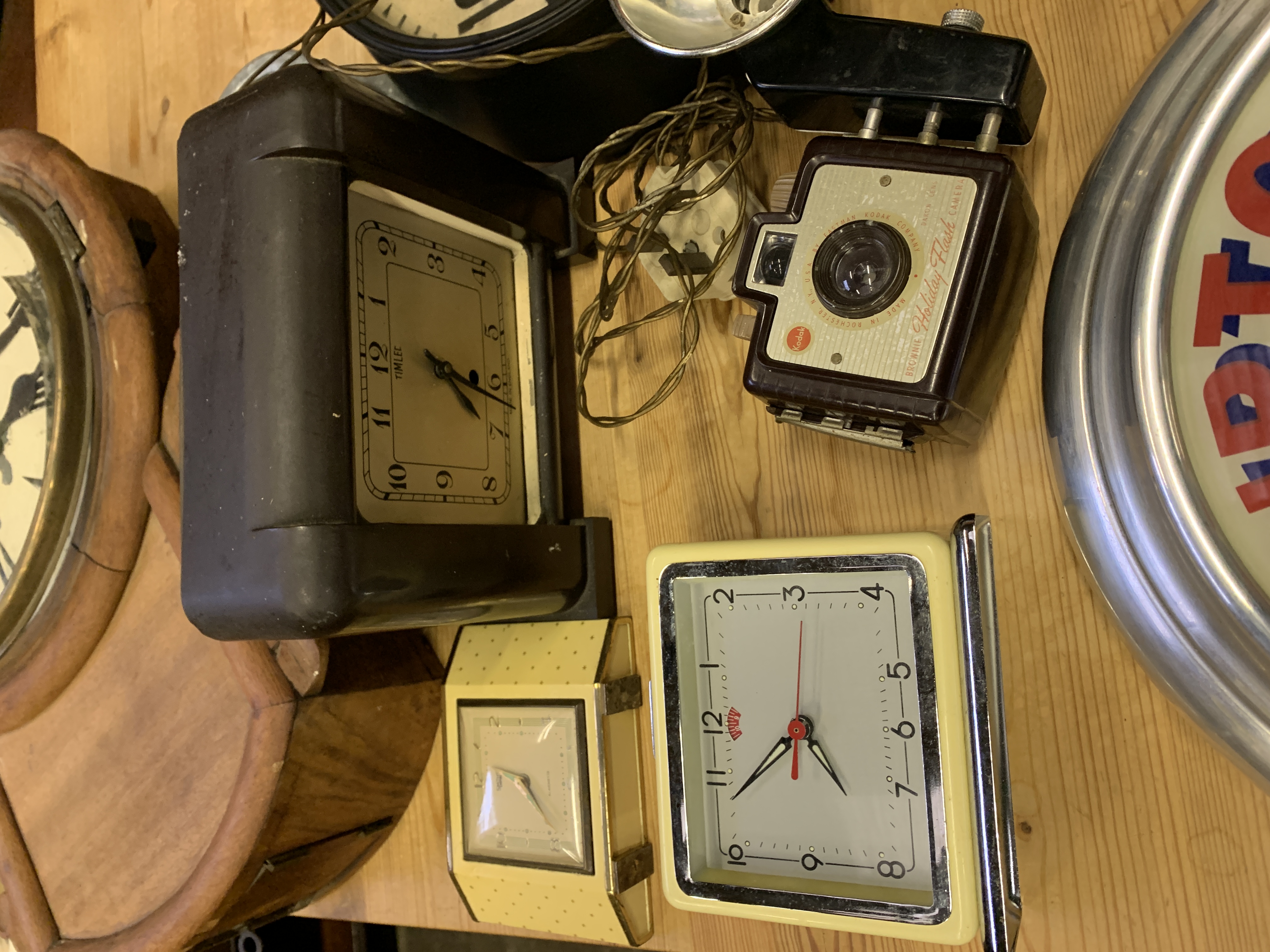 Eight various clocks and a Kodak Brownie Holiday Flash camera. - Image 3 of 6