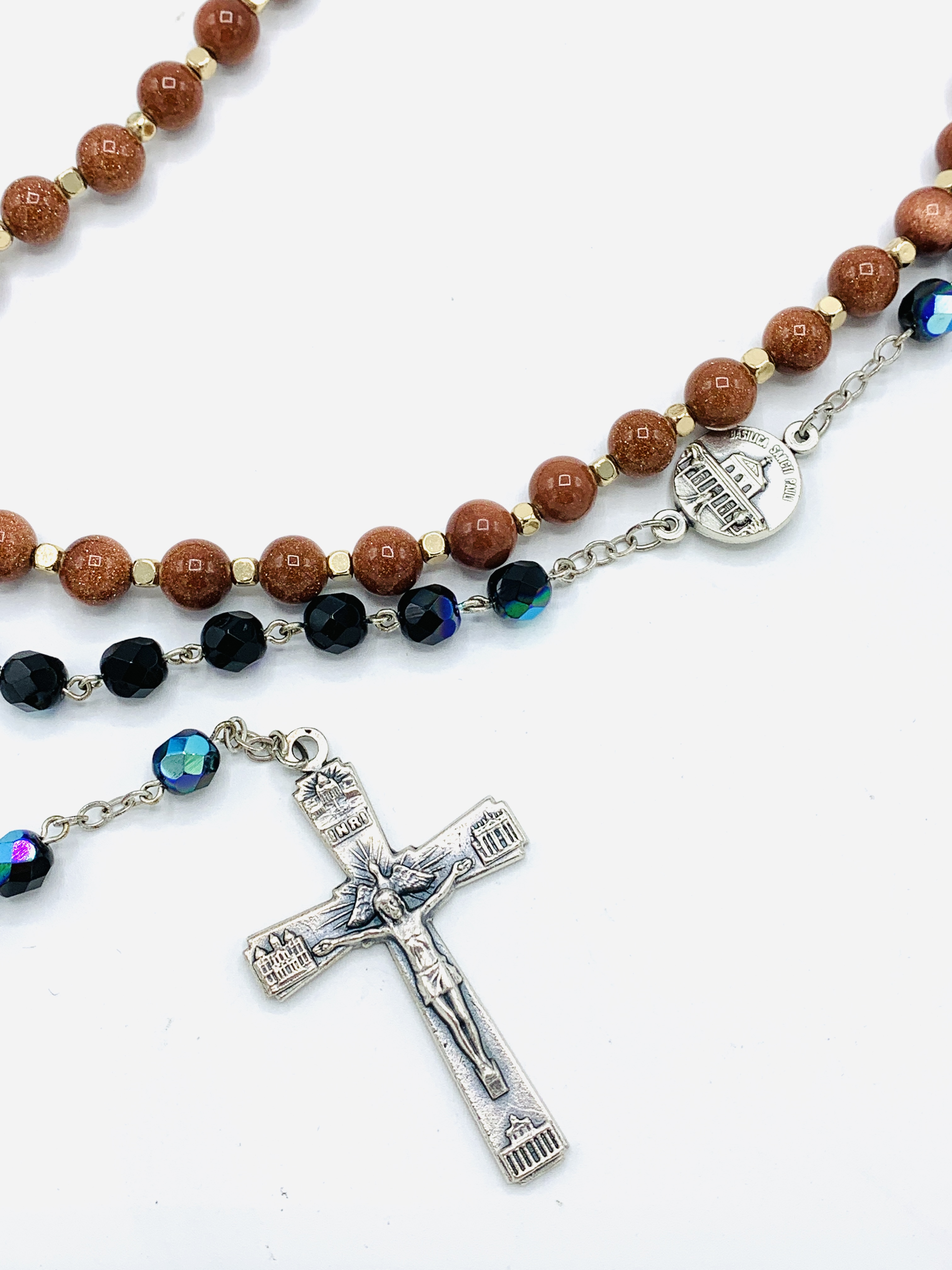 Rosary and prayer beads. - Image 3 of 4