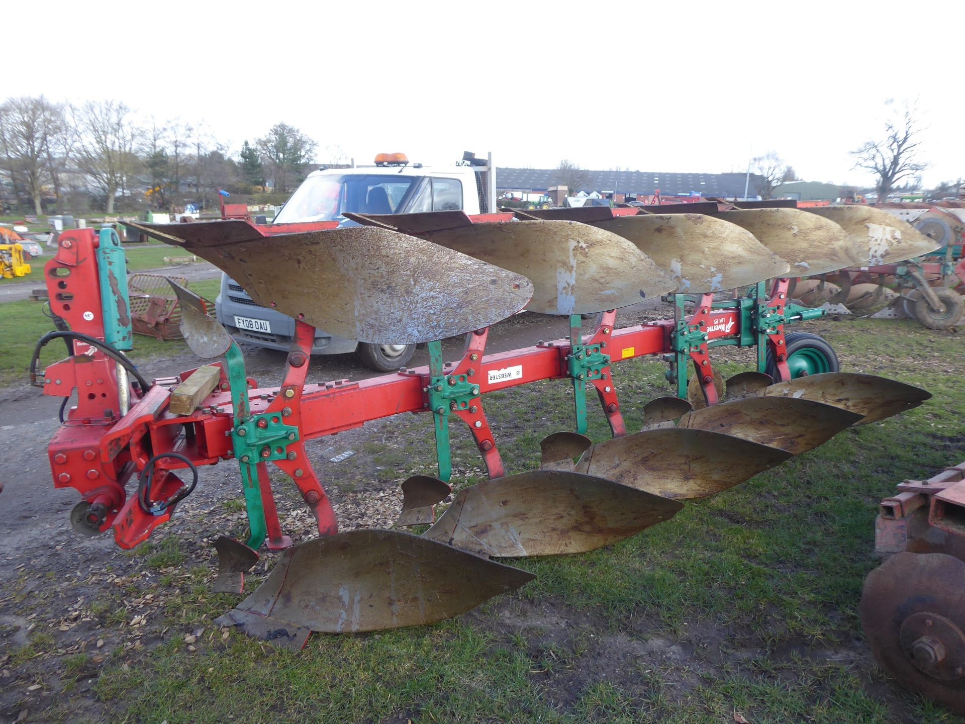 Kverneland LD85 5F reversible plough