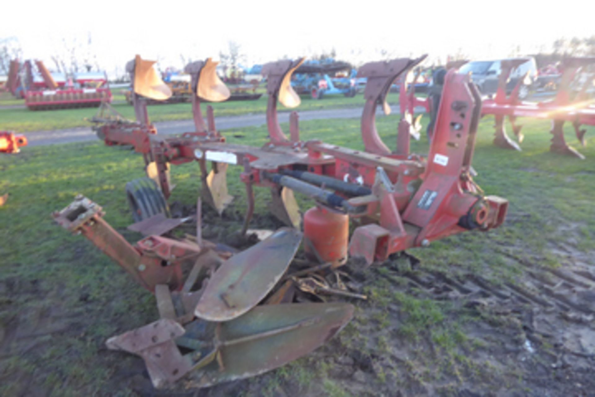 Gregoire Besson 5F reversible plough