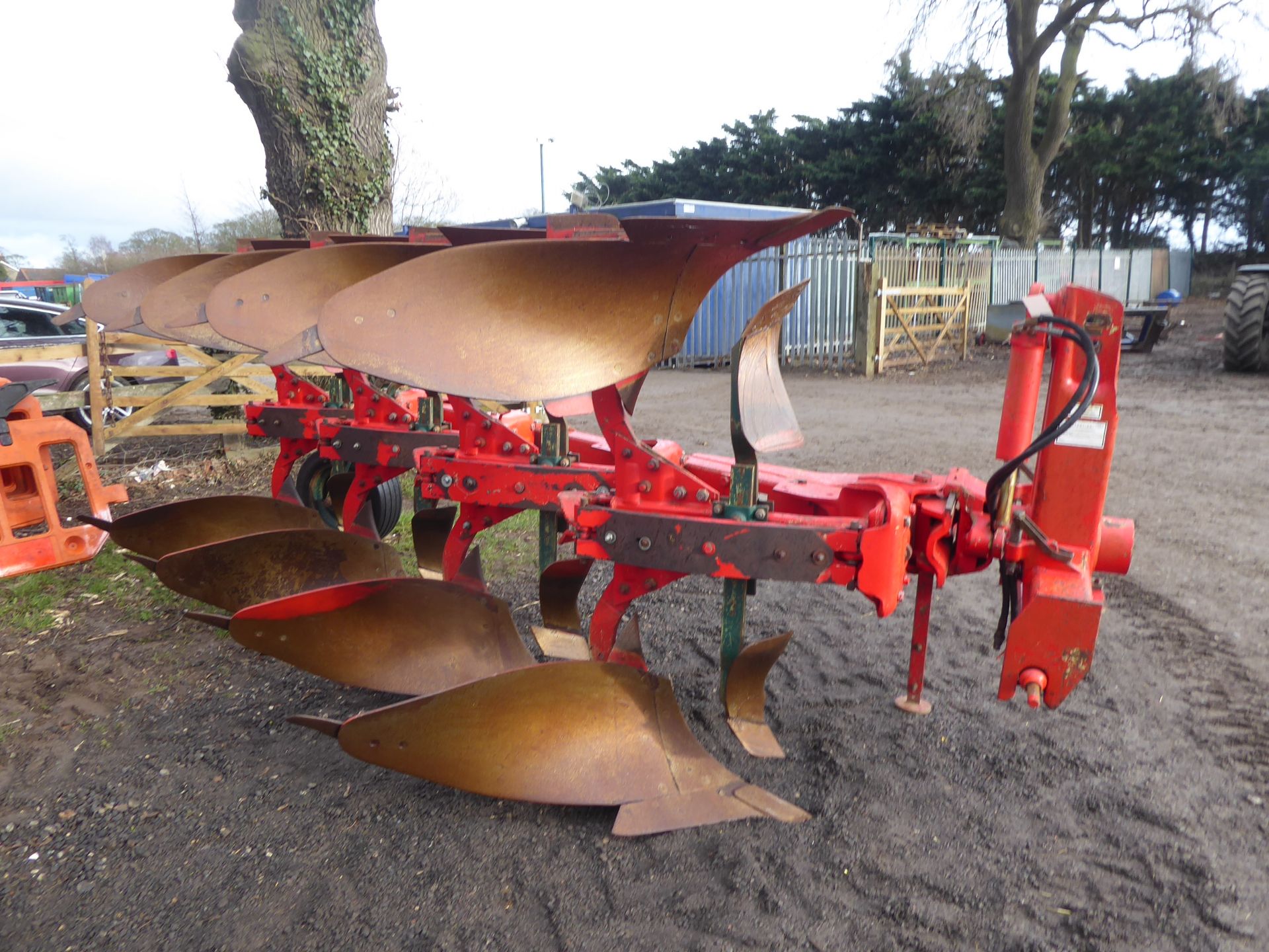 Vogel & Noot 4F reversible auto reset plough