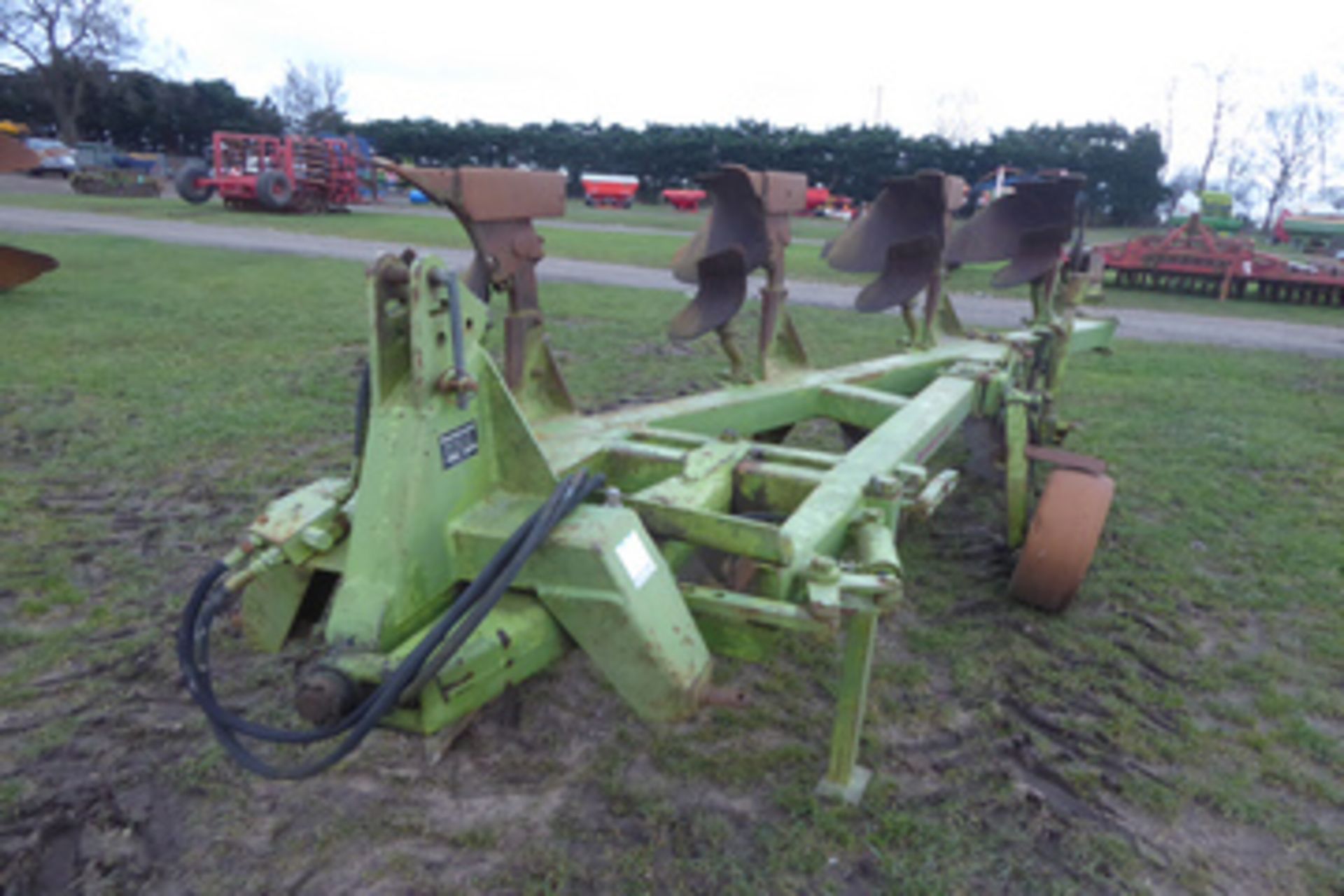 Dowdeswell DP8 4F plough - Image 2 of 2