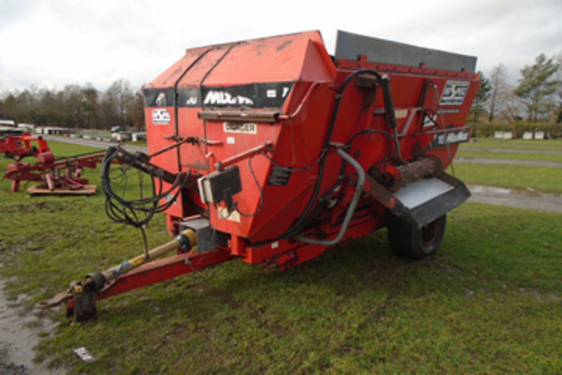 Hi-spec Mix Max 10 mixer wagon