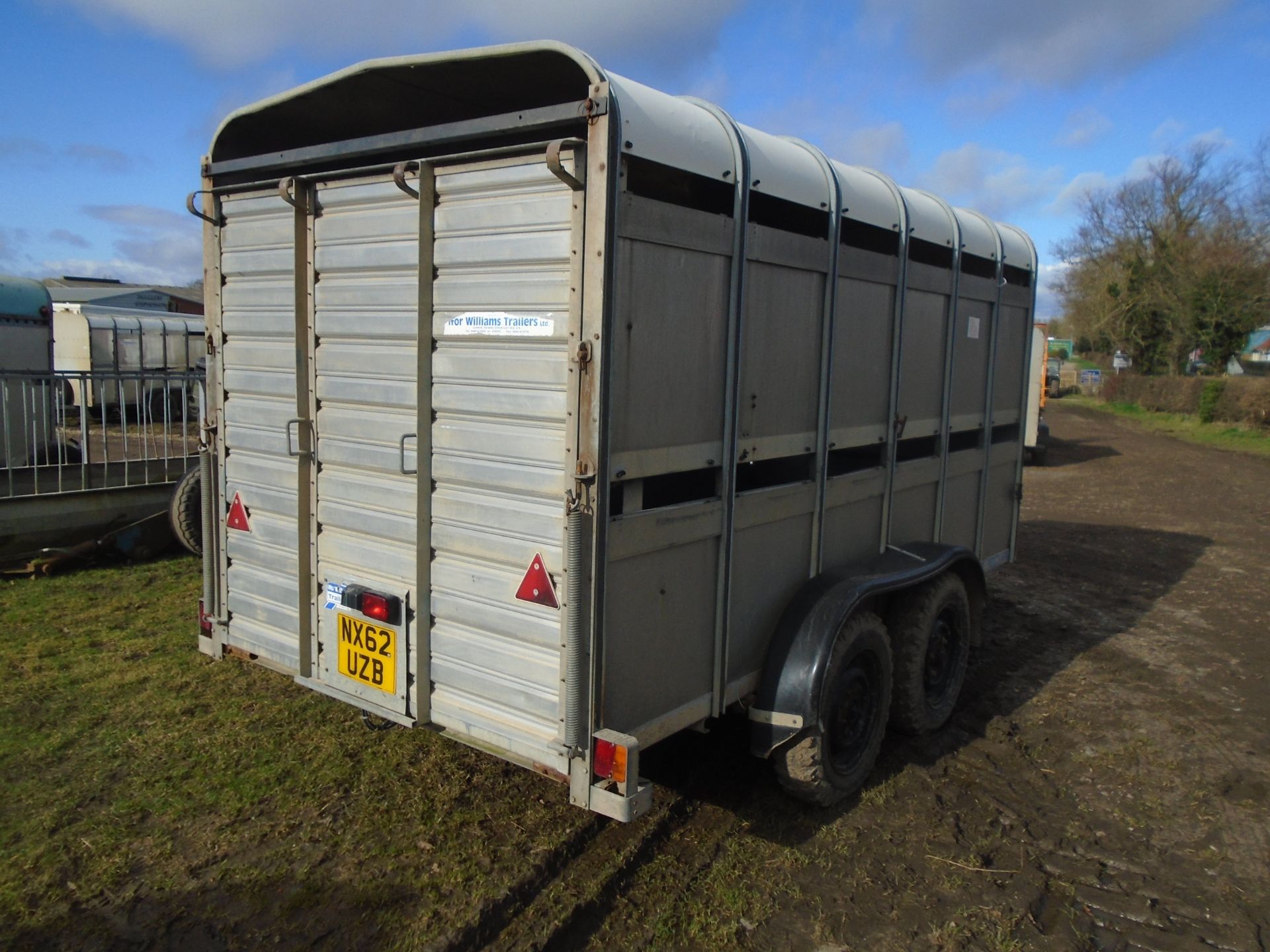 Ifor Williams livestock trailer, decks, brakes & hubs serviced - Image 2 of 2