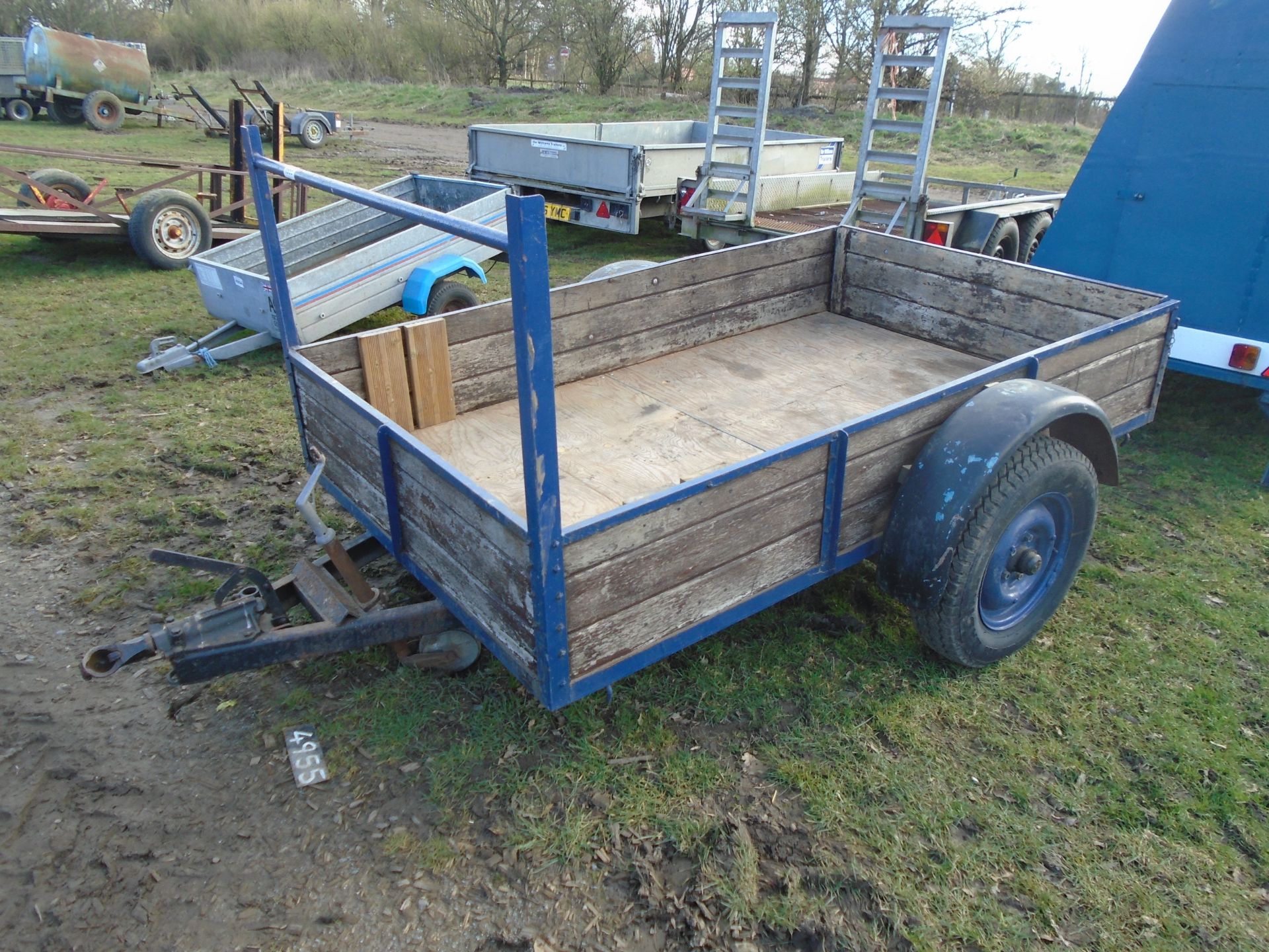 Heavy duty metal 8'x5' trailer with wood panels