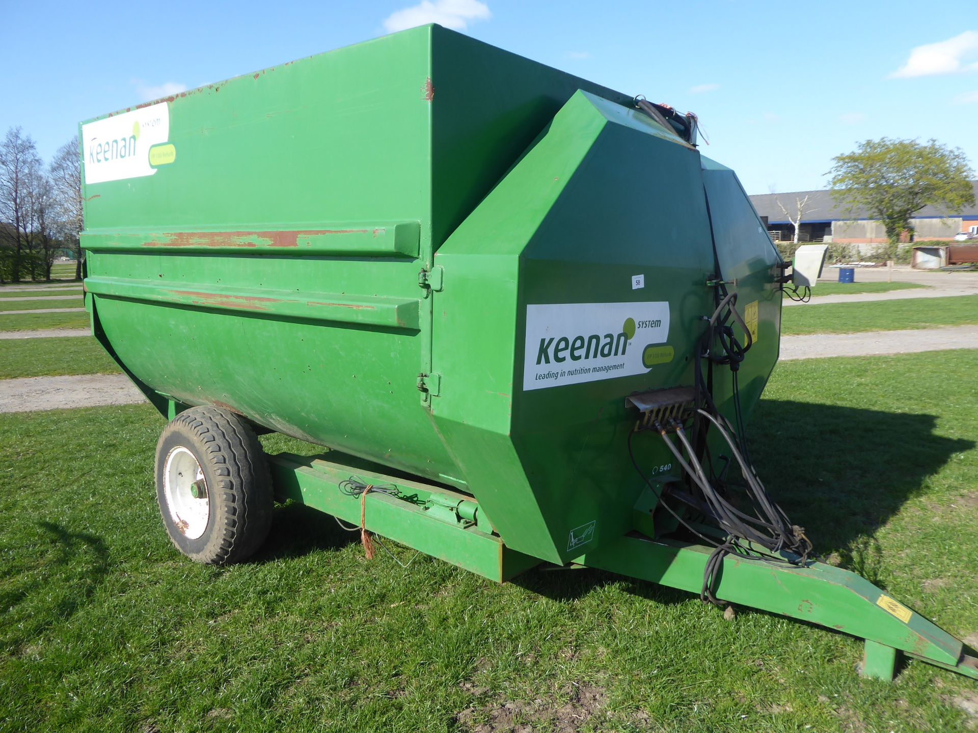 Keenan 100 feeder wagon, gwo