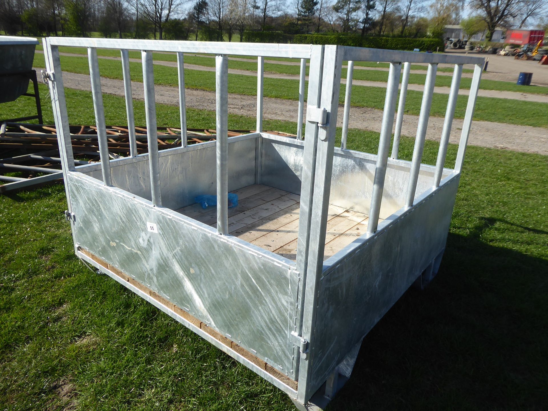 New cattle feed box