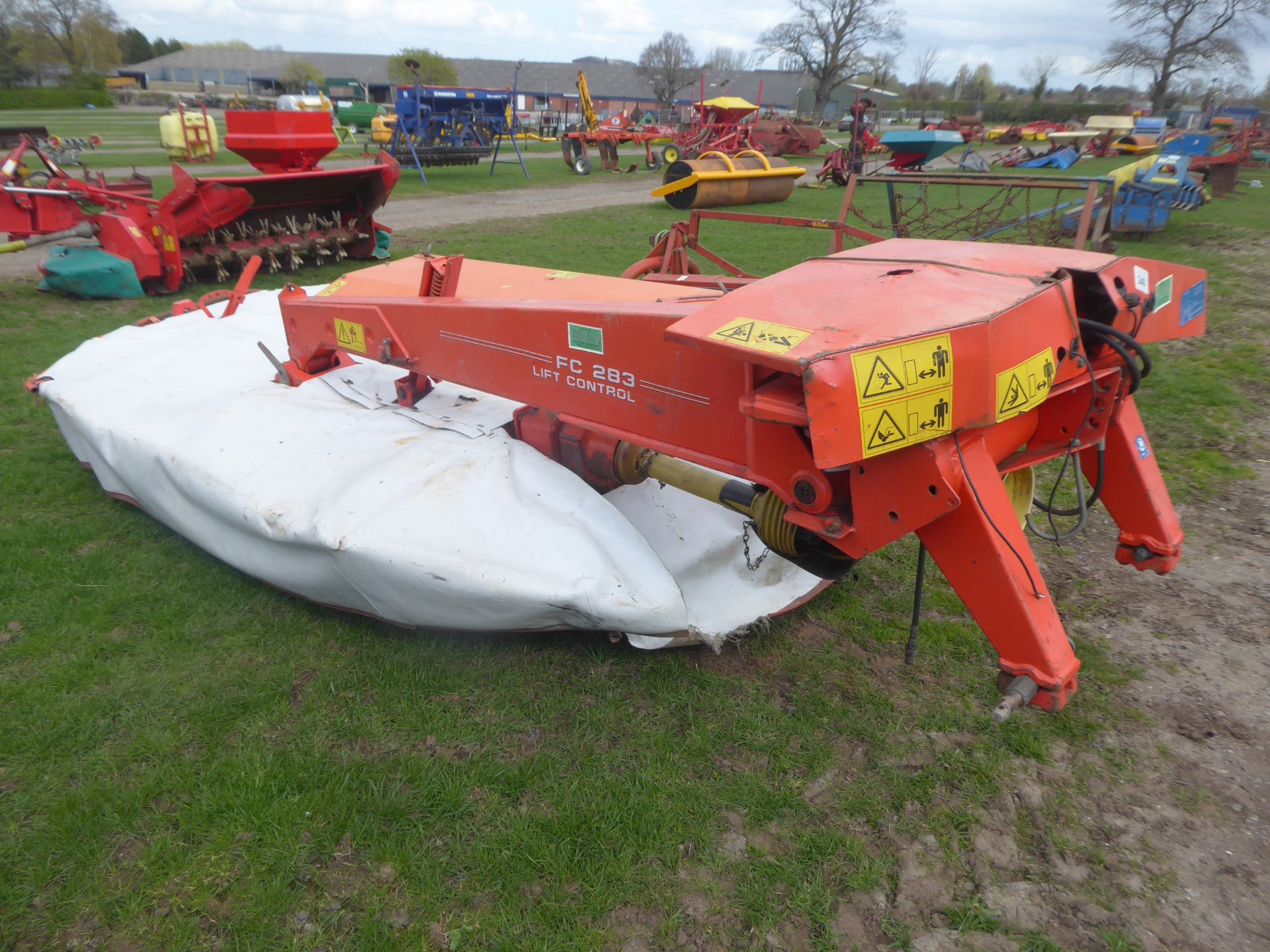 Kuhn FC283 rear mower