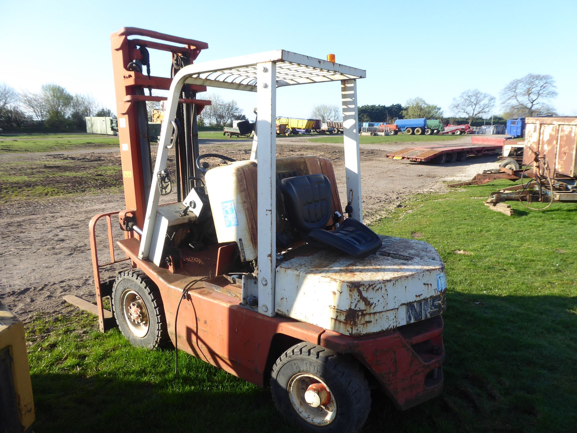 Nissan 3T forklift - Image 2 of 2