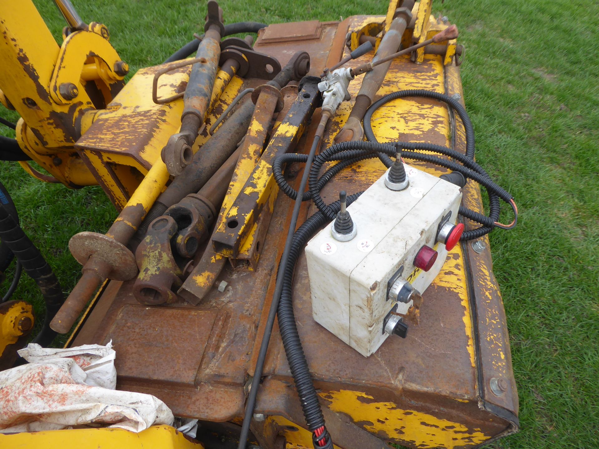 Steel hopper for grain dryer - Image 3 of 4