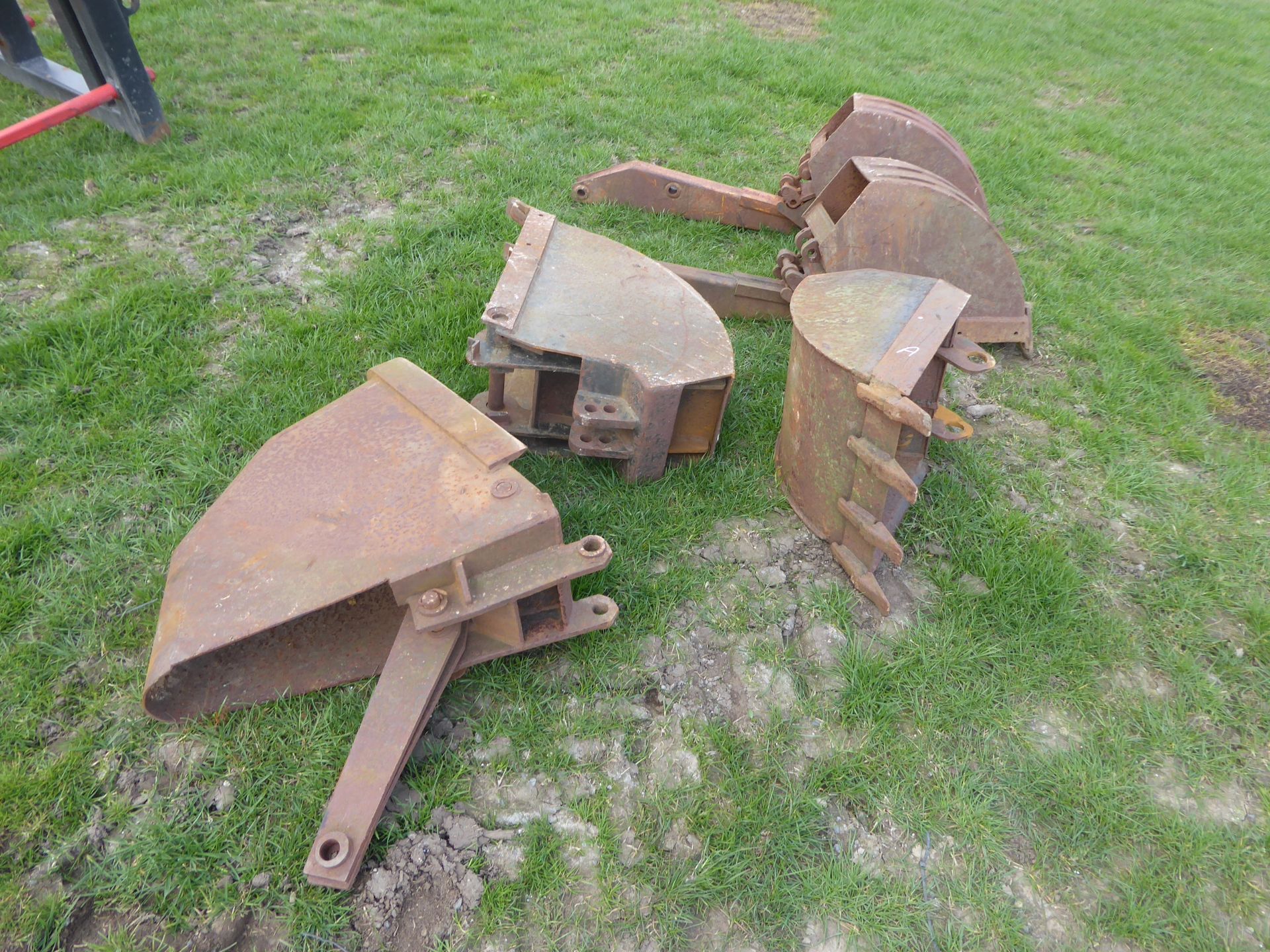5 McConnel digger buckets