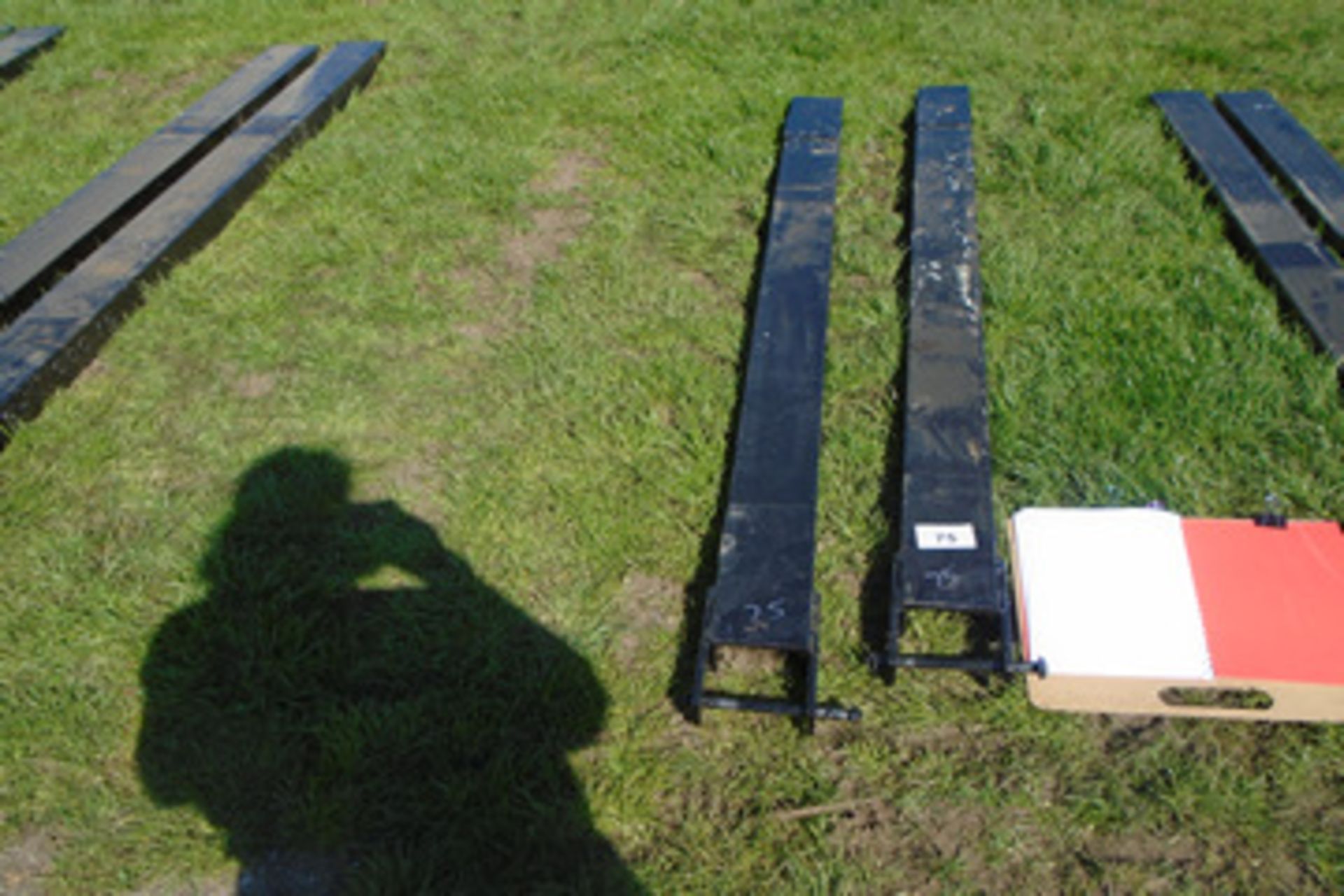 Pair of heavy duty forklift extensions, medium length