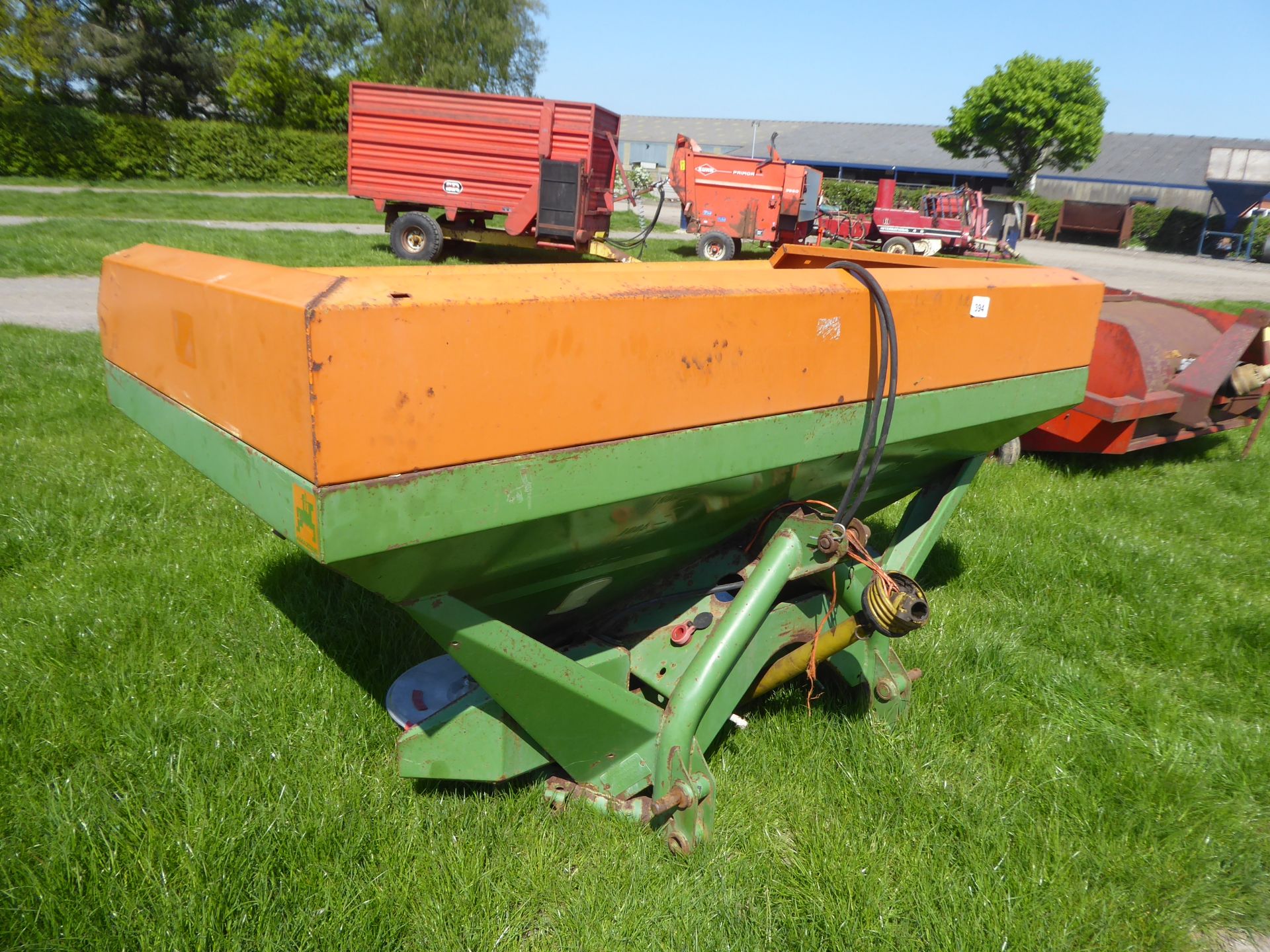 Amazone ZAU 1801 fertiliser spinner