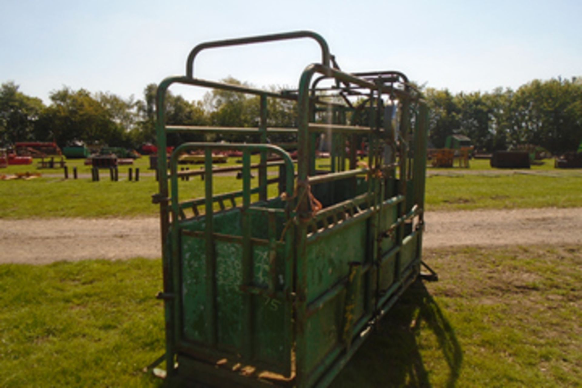 Cattle weigh crush, scales worked when used a couple of years ago. scales stored inside - Image 2 of 3