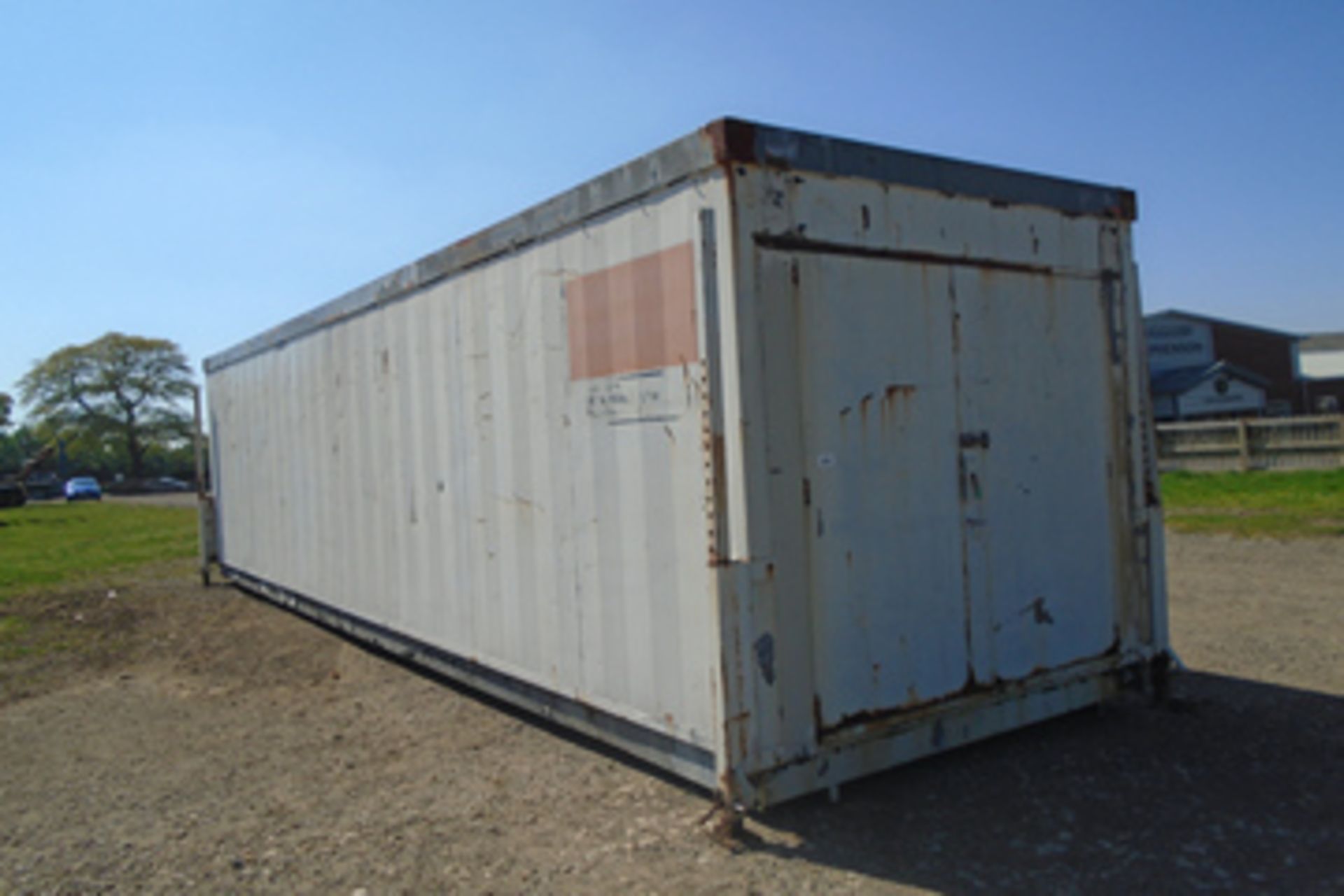 32ft steel container, key